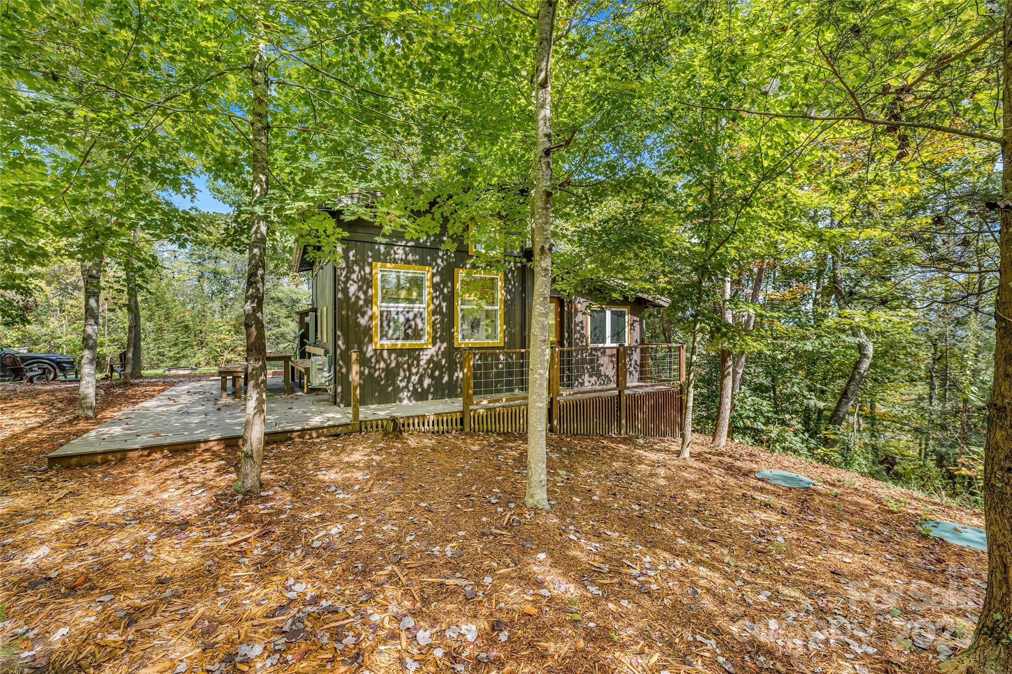 160 ivy bluffs Road