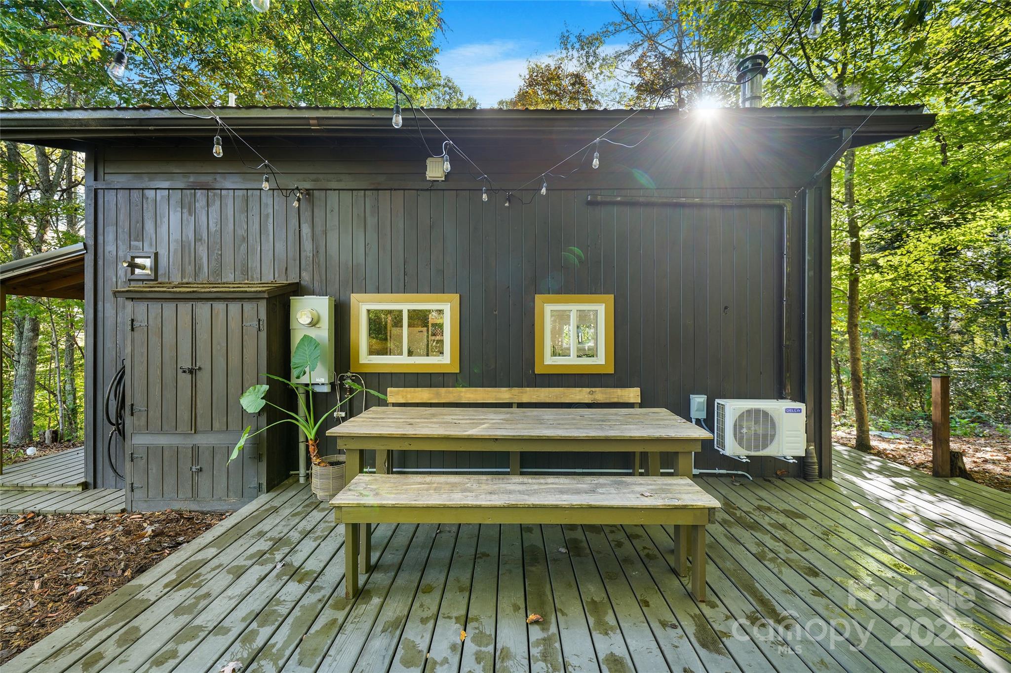 160 ivy bluffs Road