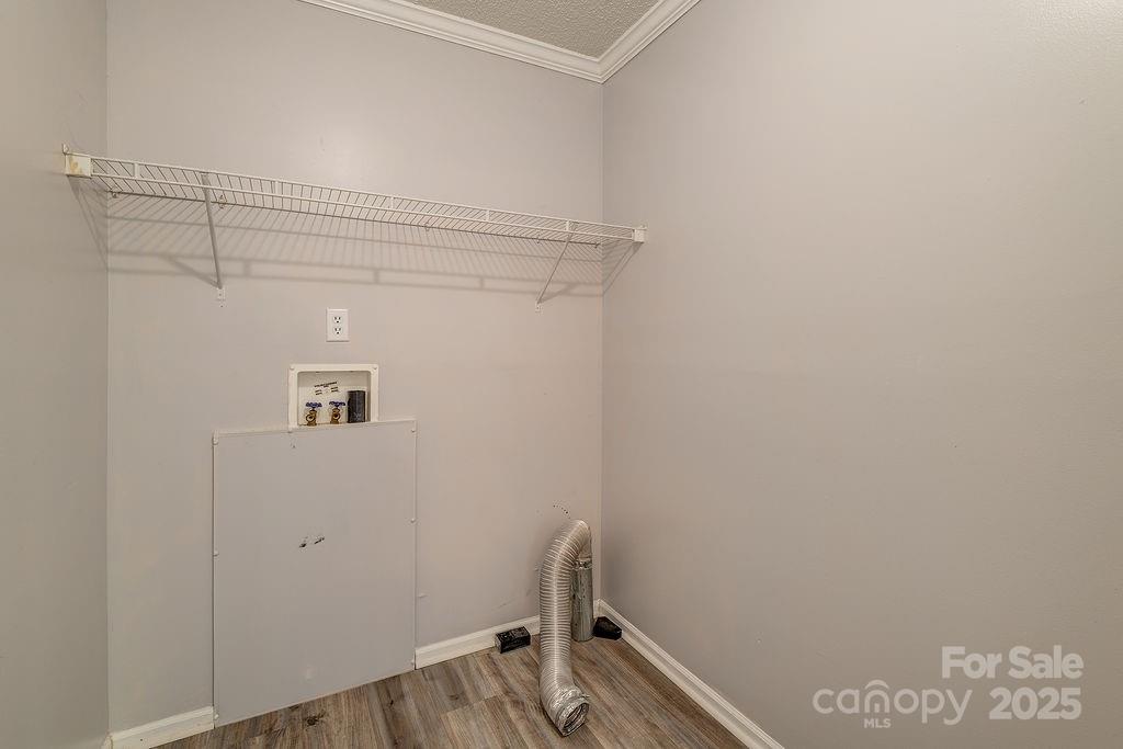 6 Clark Meadow Lane