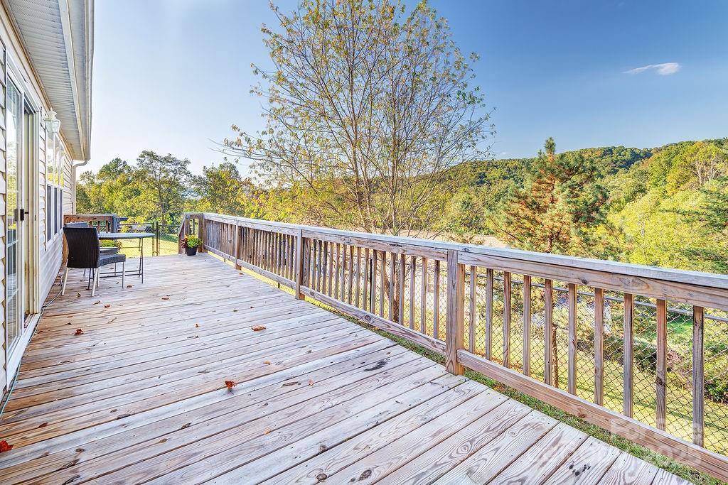 6 Clark Meadow Lane