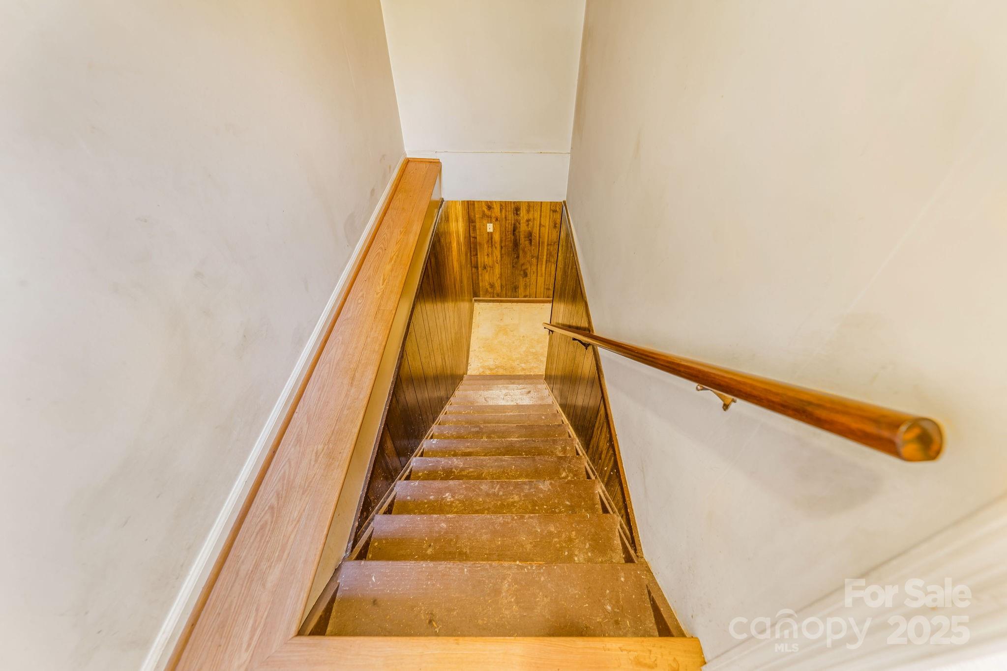 35 Auburndale Drive