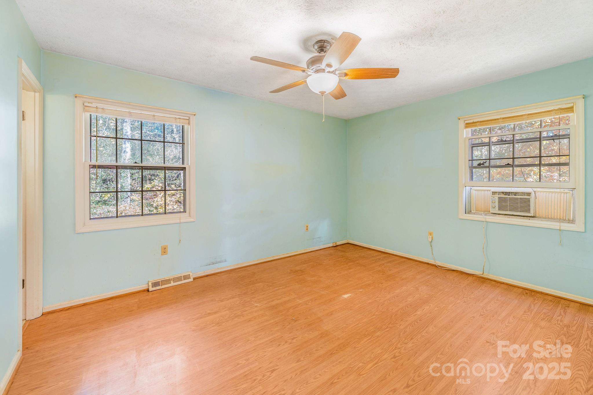 35 Auburndale Drive