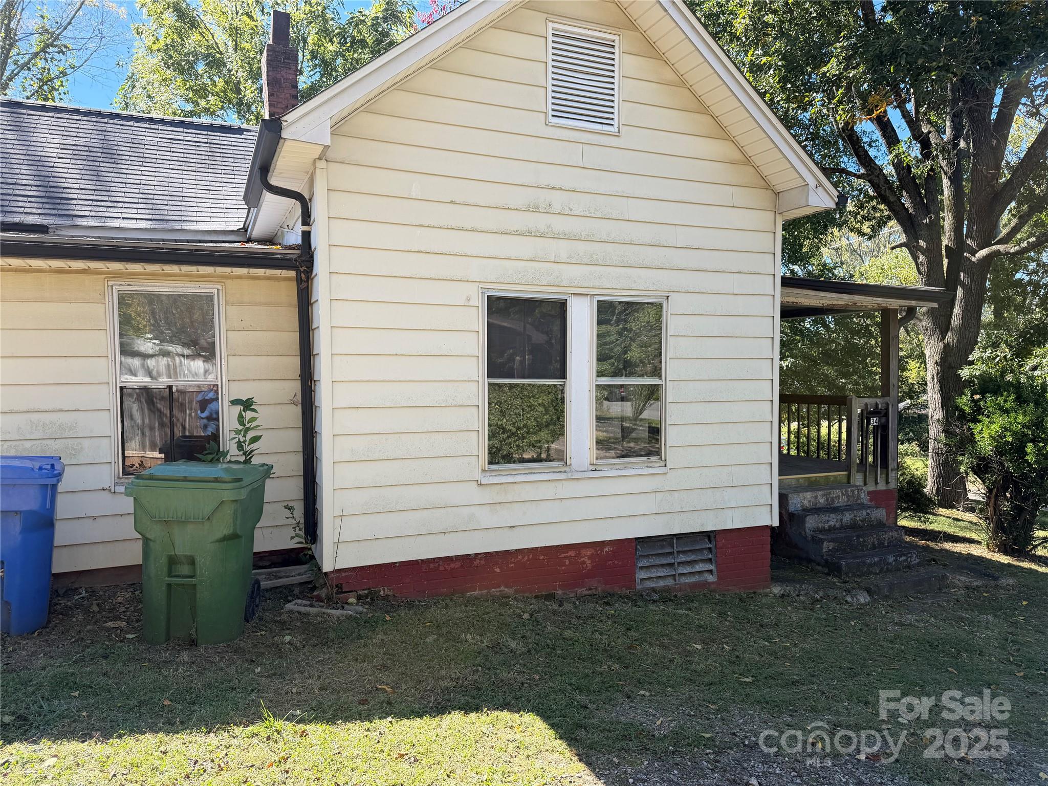 34 Bradley Street