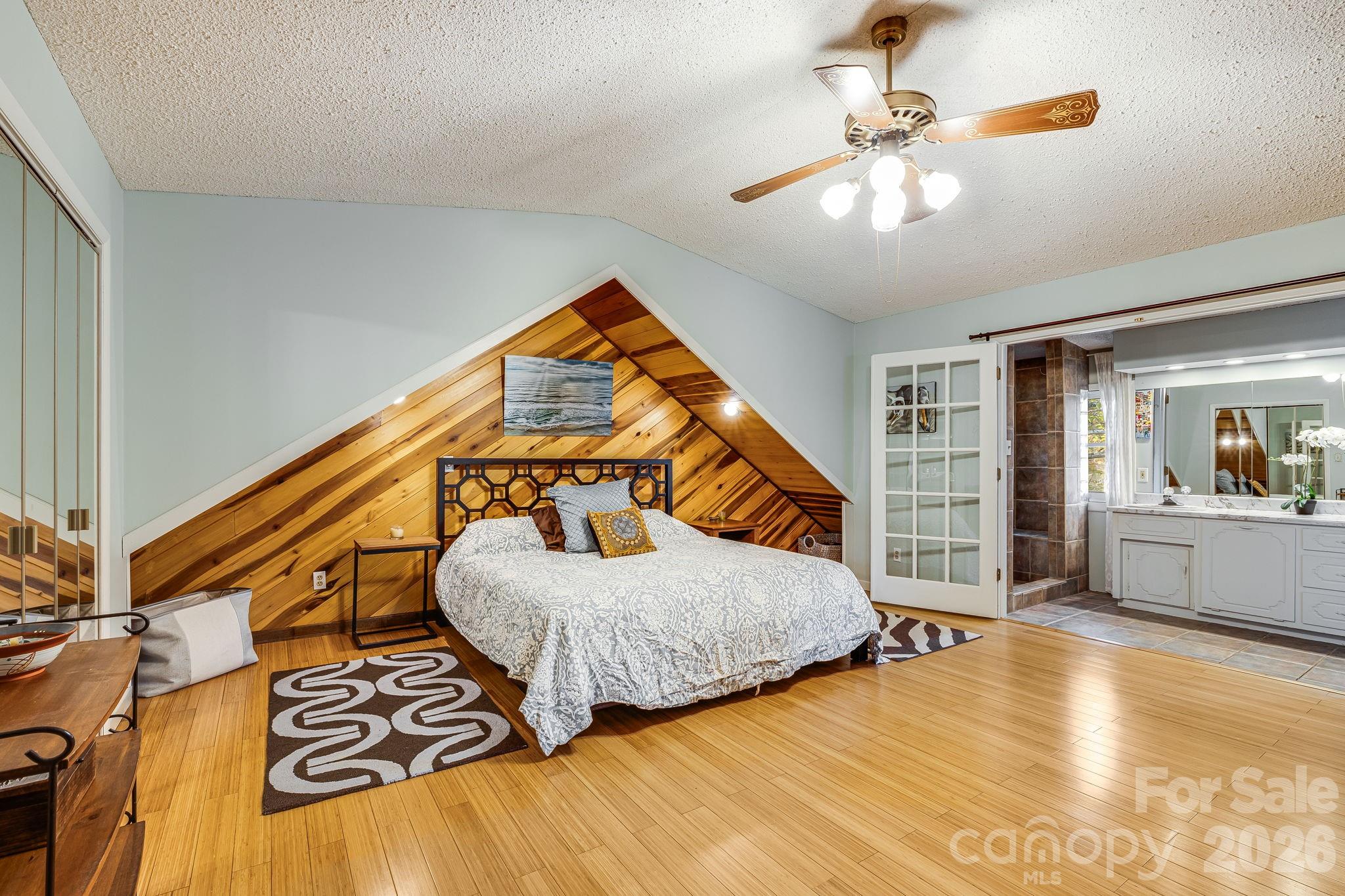 15 Crest Circle Drive
