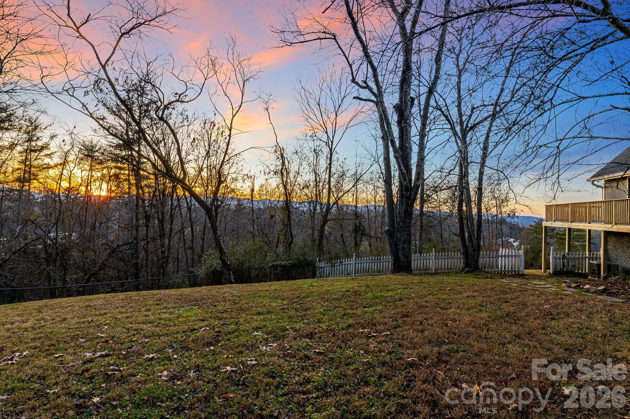15 Crest Circle Drive