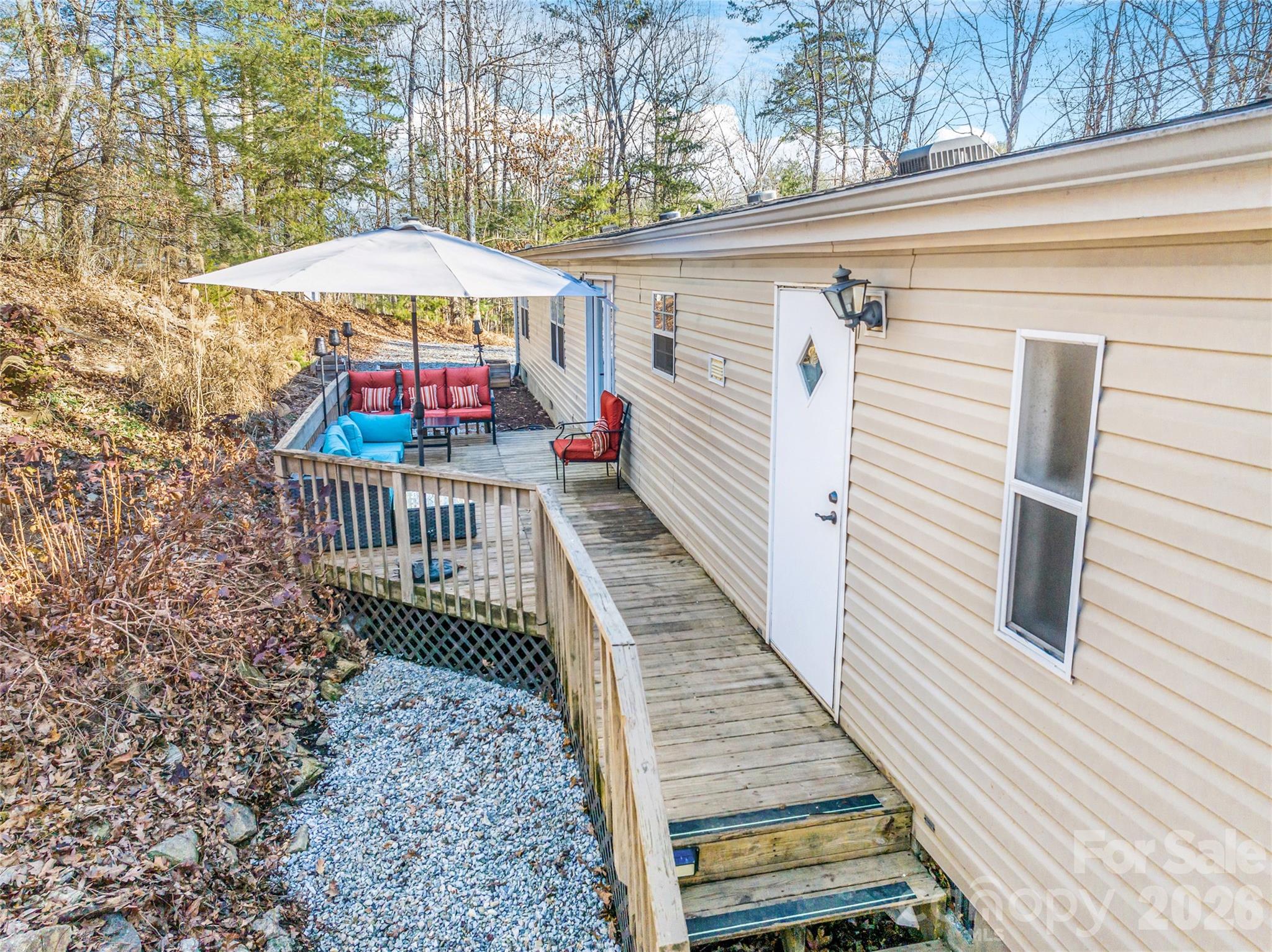 140 Crows nest Road