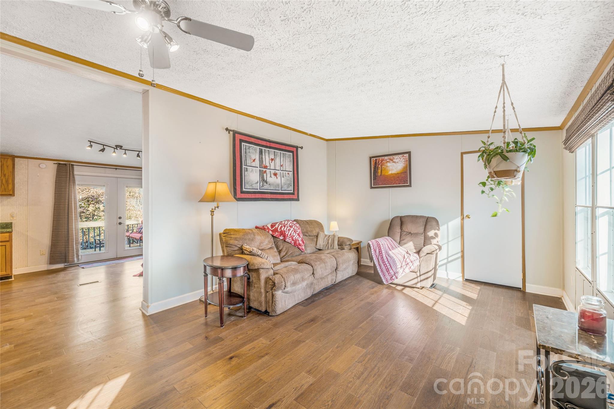 140 Crows nest Road