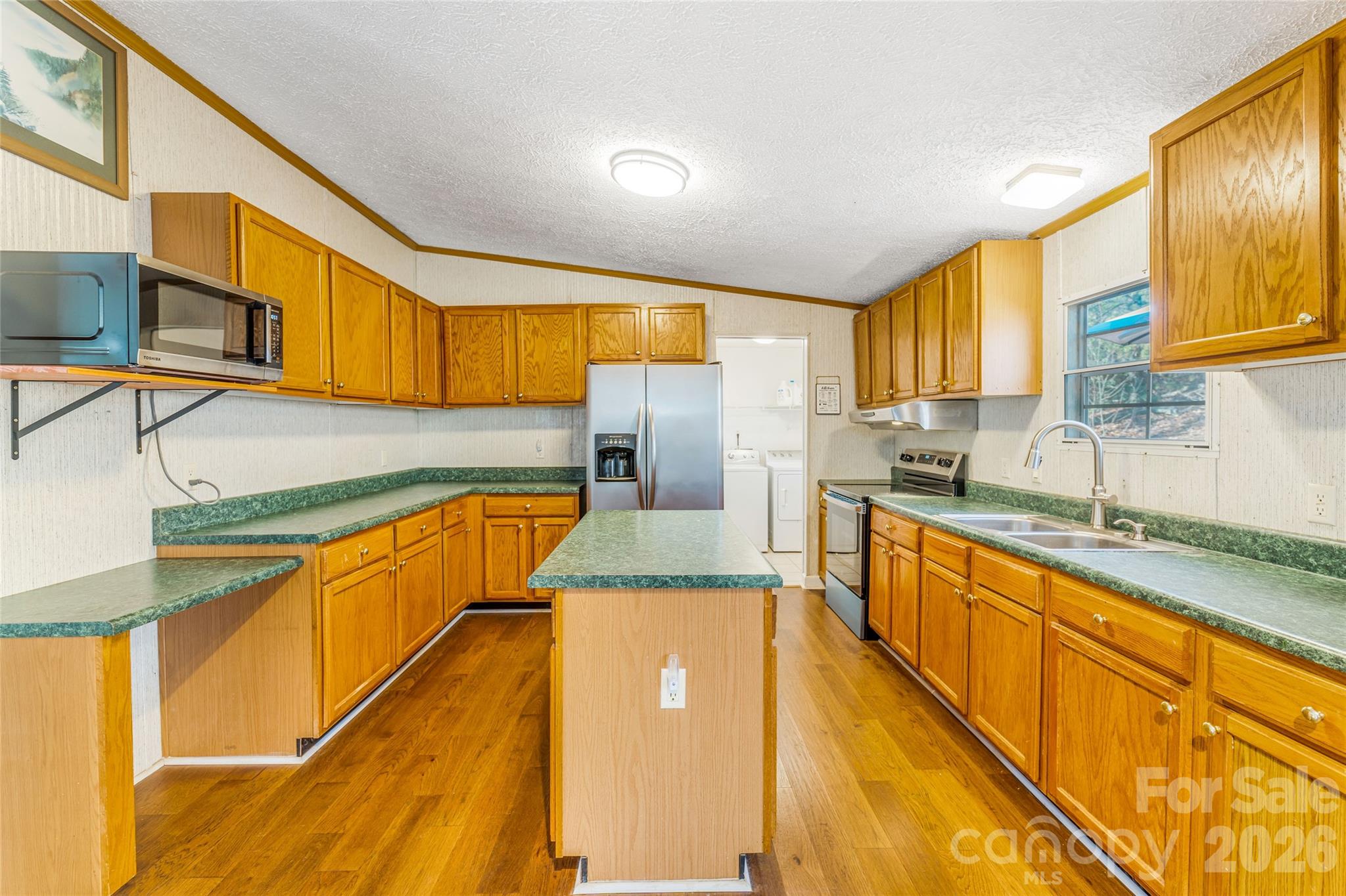140 Crows nest Road