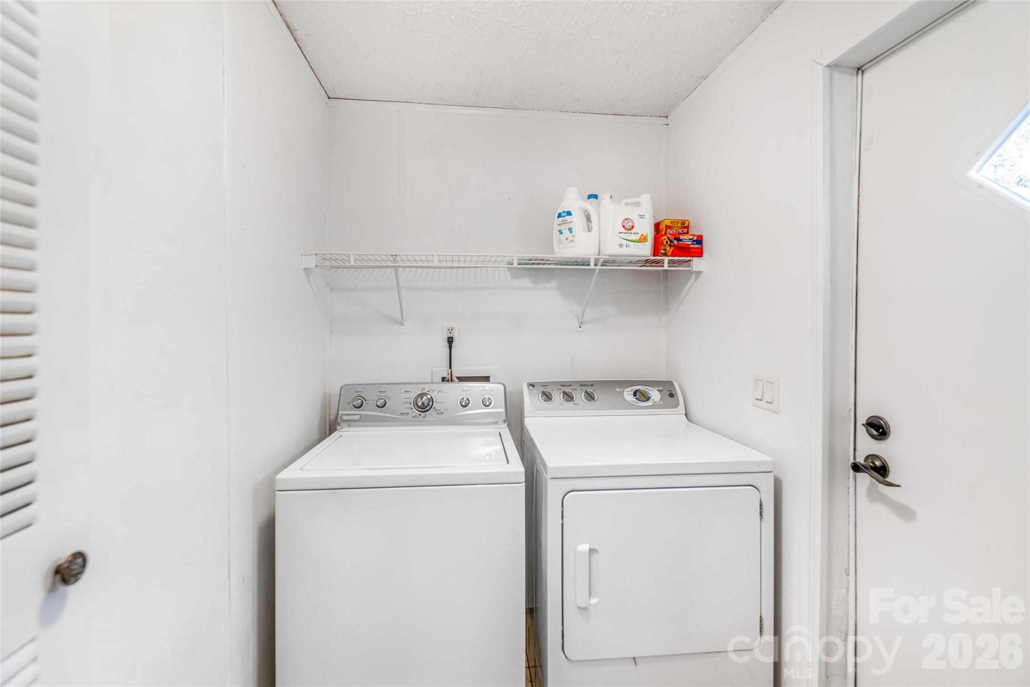 140 Crows nest Road