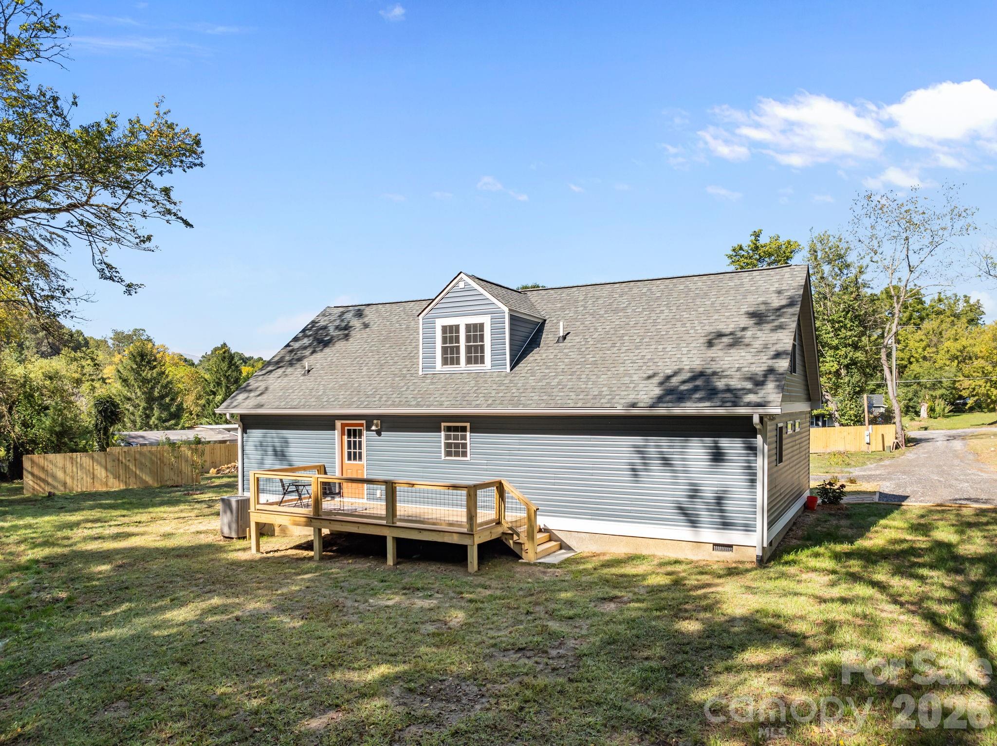 215 McCoy Cove