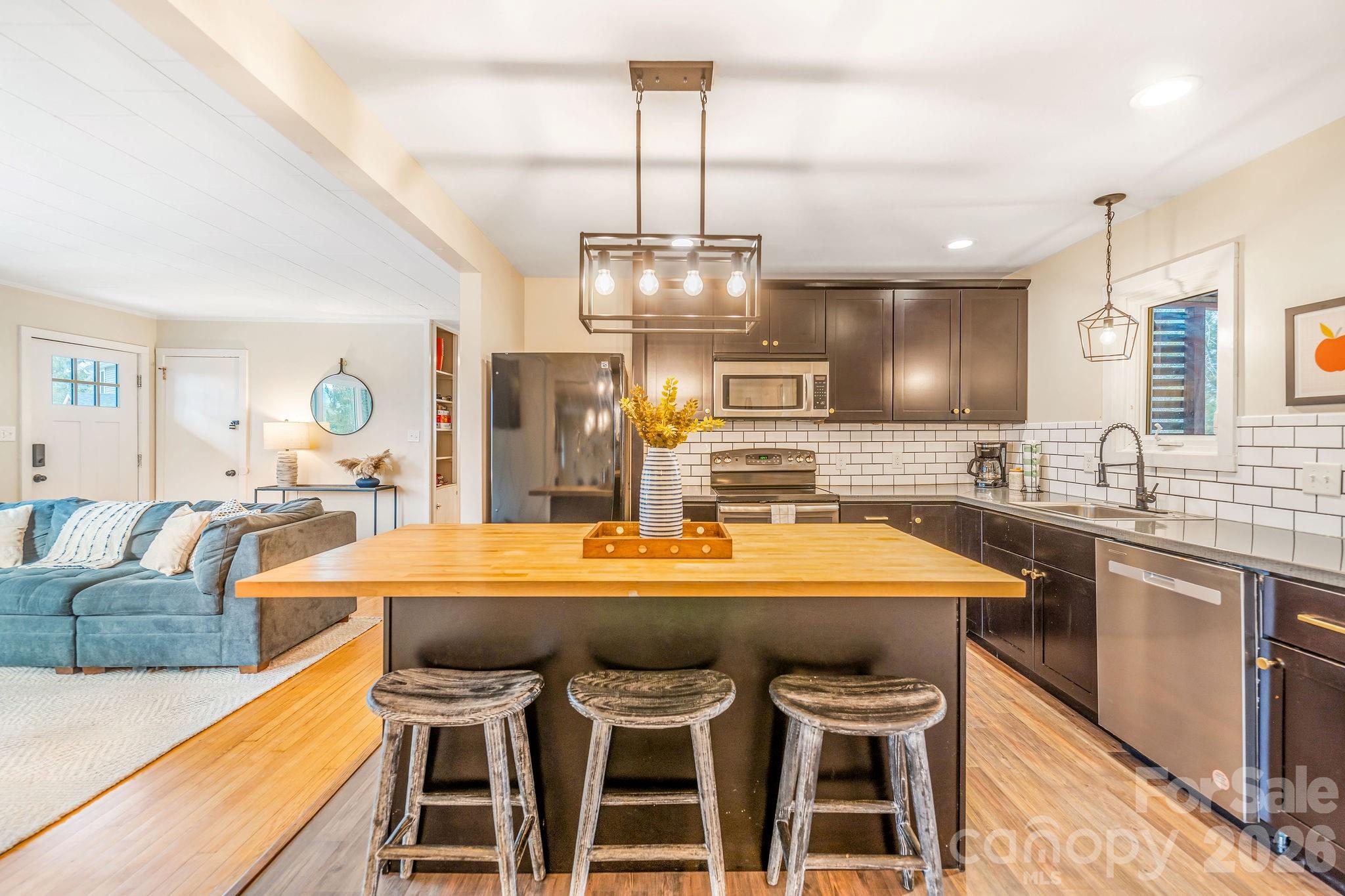 96 Oak Hill Road