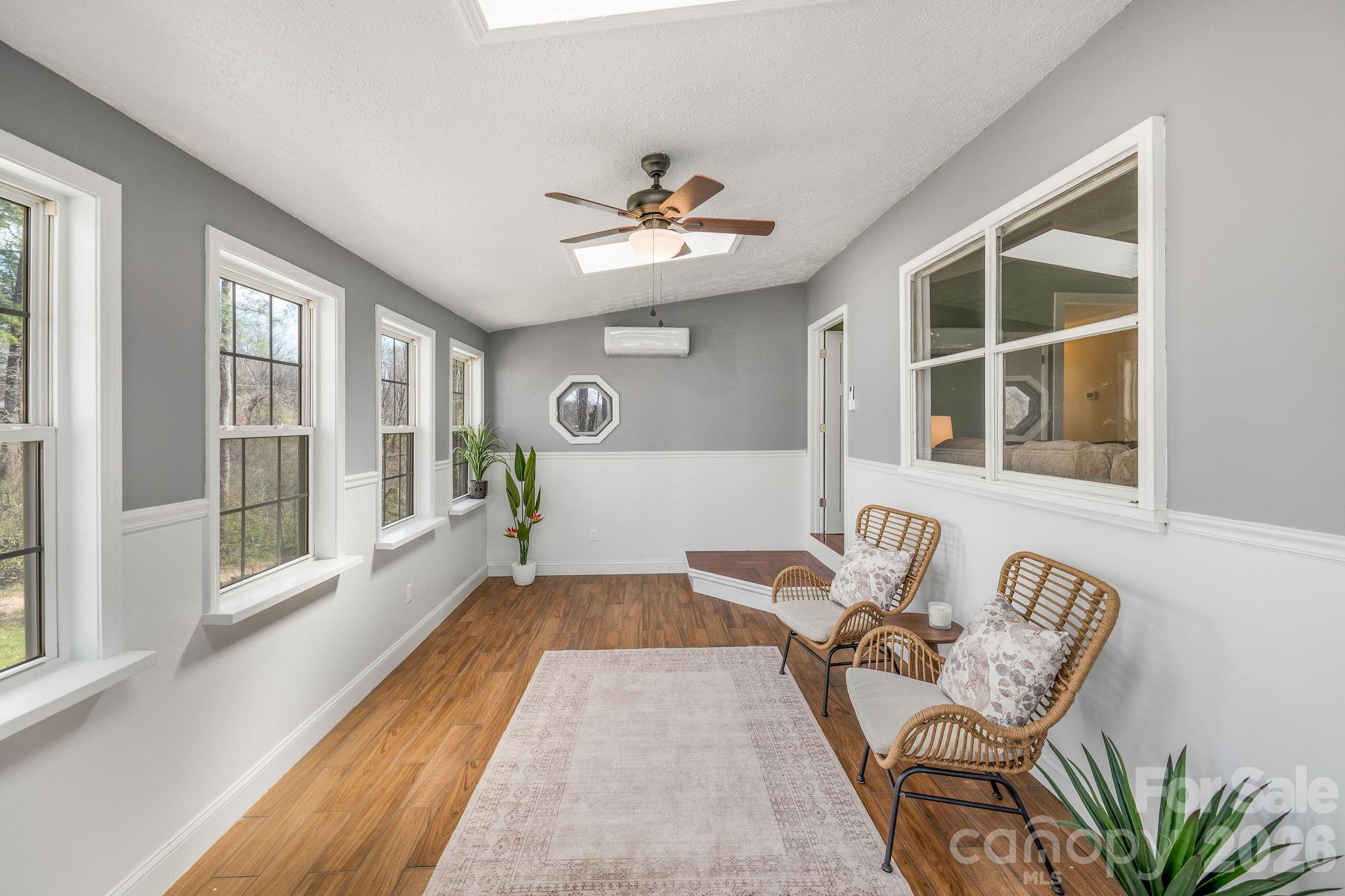 18 Peaceful Valley Lane
