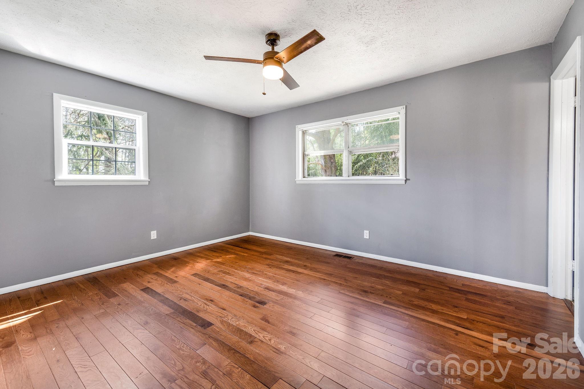 18 Peaceful Valley Lane