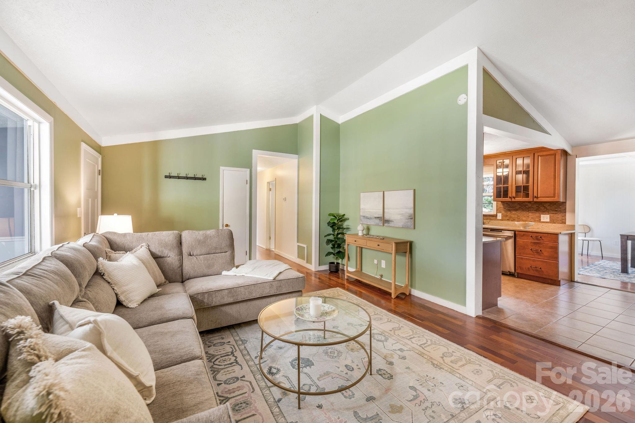 18 Peaceful Valley Lane