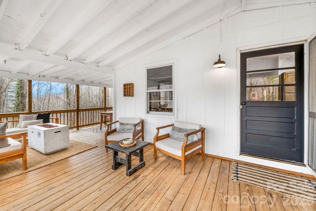 355 East View Road