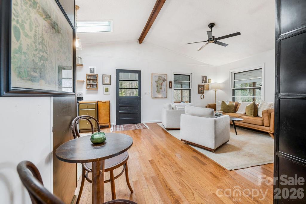 355 East View Road