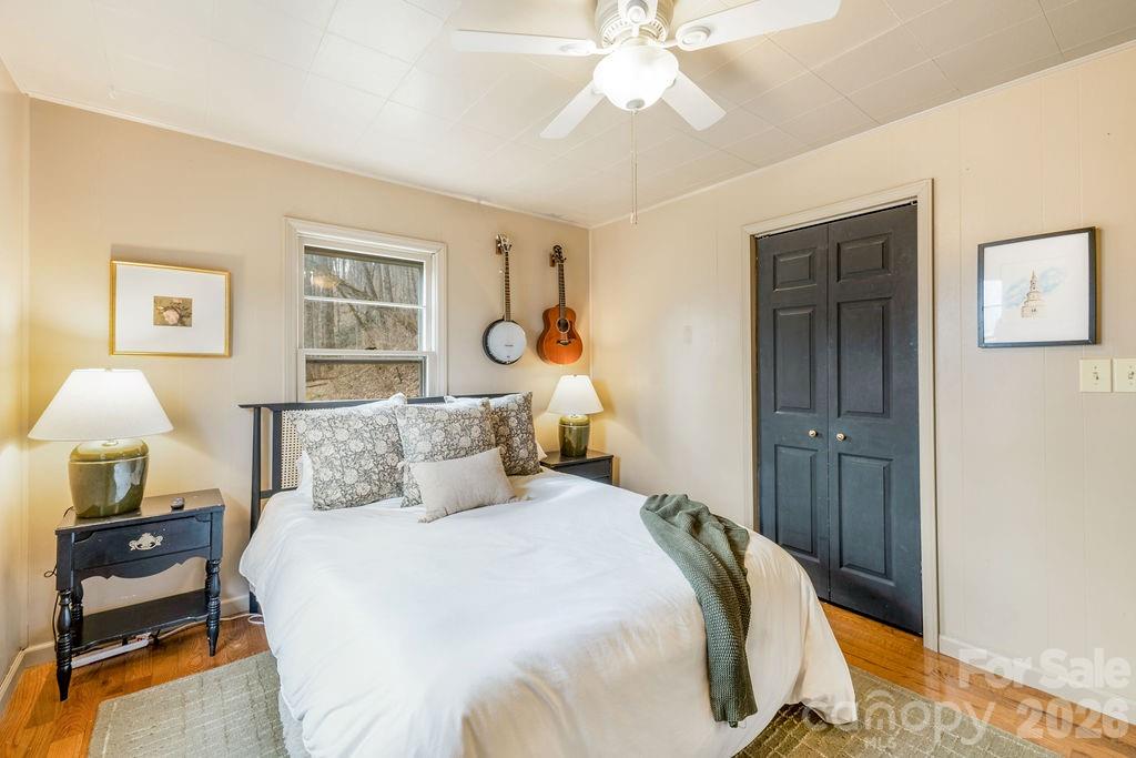 355 East View Road