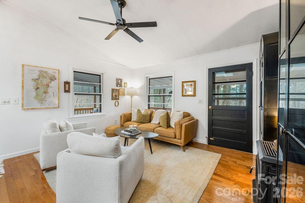 355 East View Road