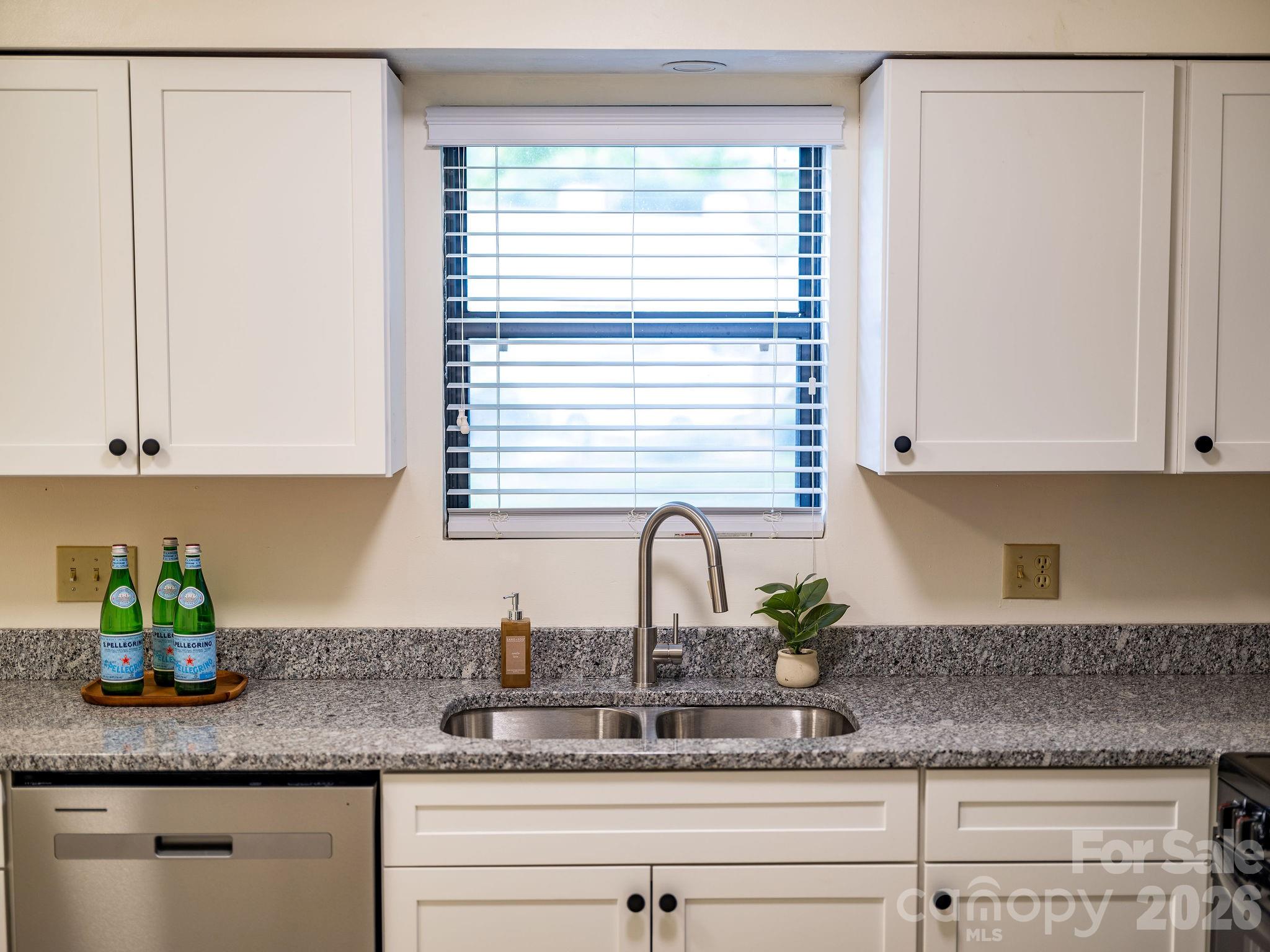 1801 Abbey Circle