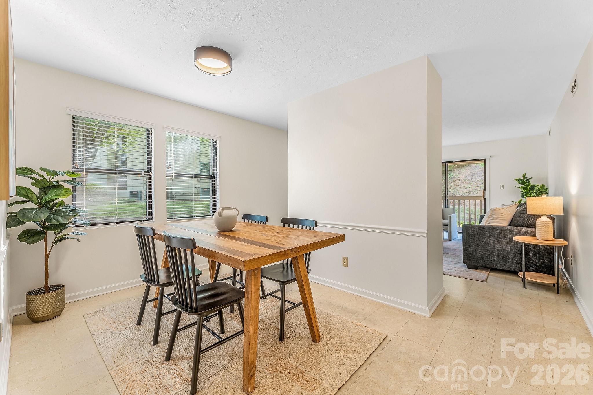 1801 Abbey Circle