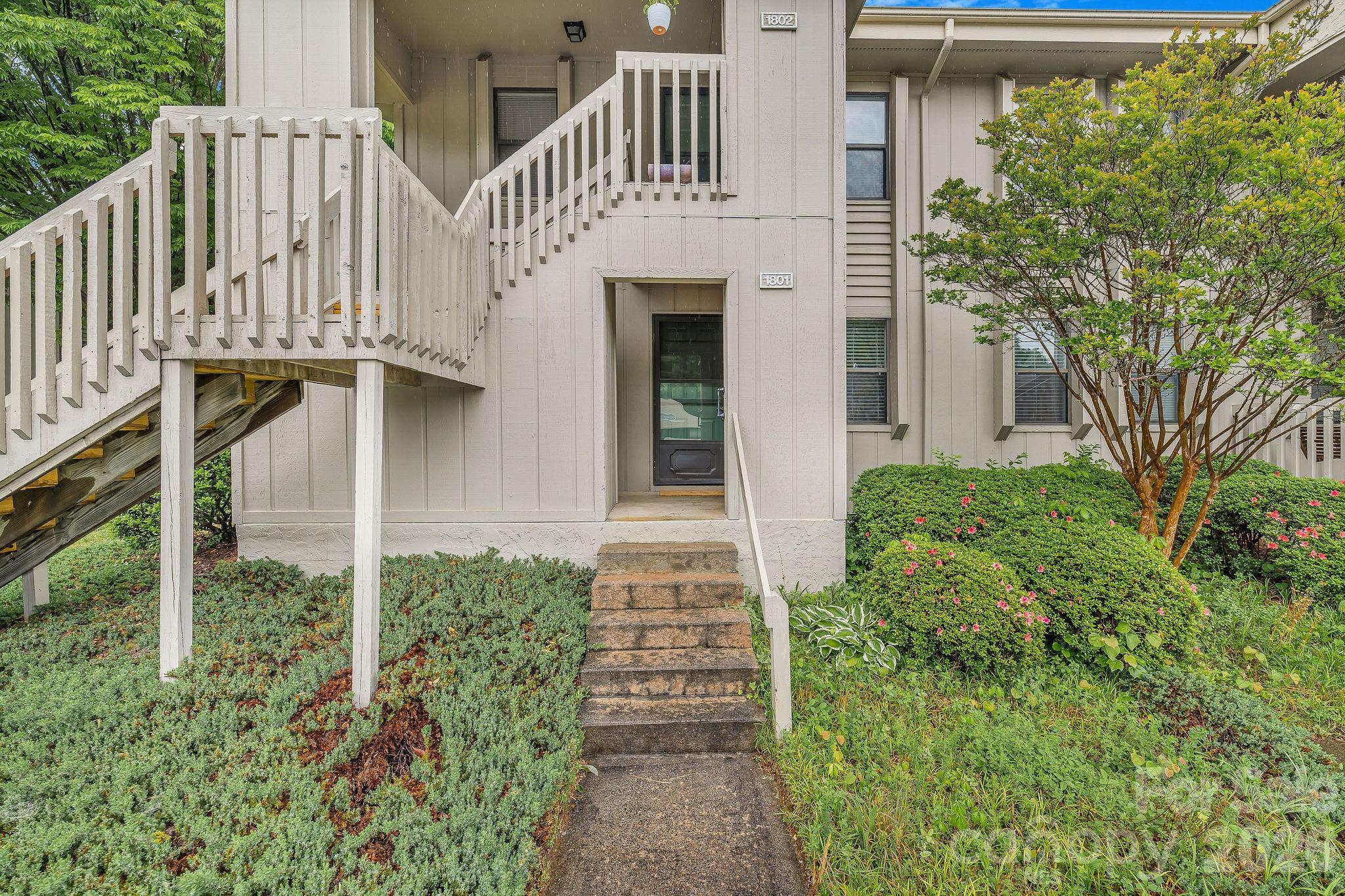 1801 Abbey Circle