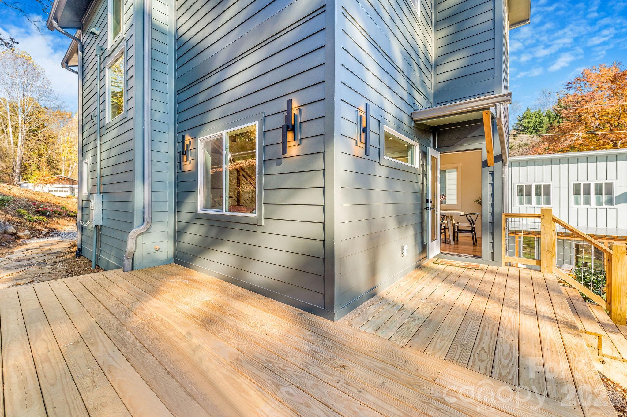 67 Crestfield Avenue