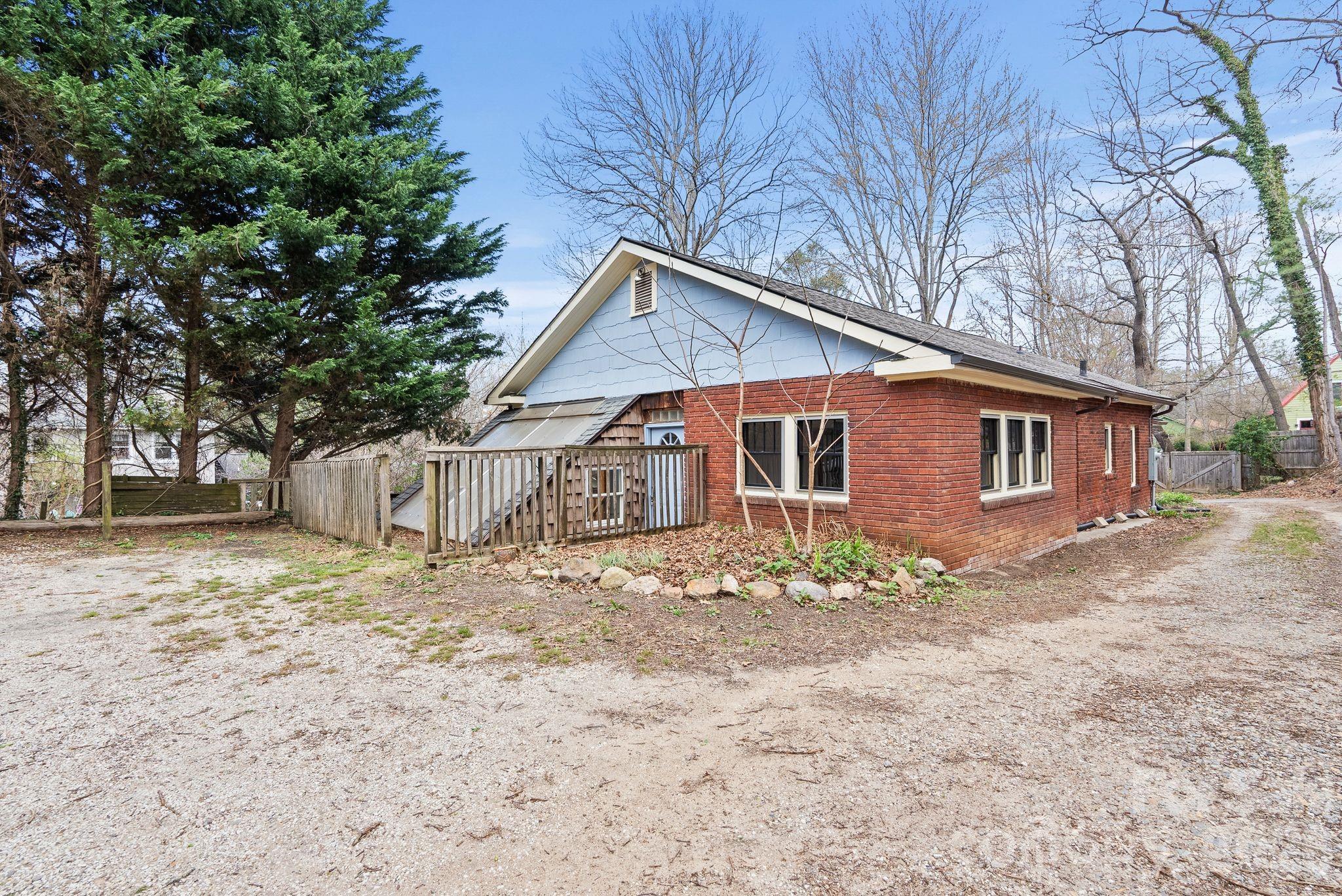 15 Conestee Place