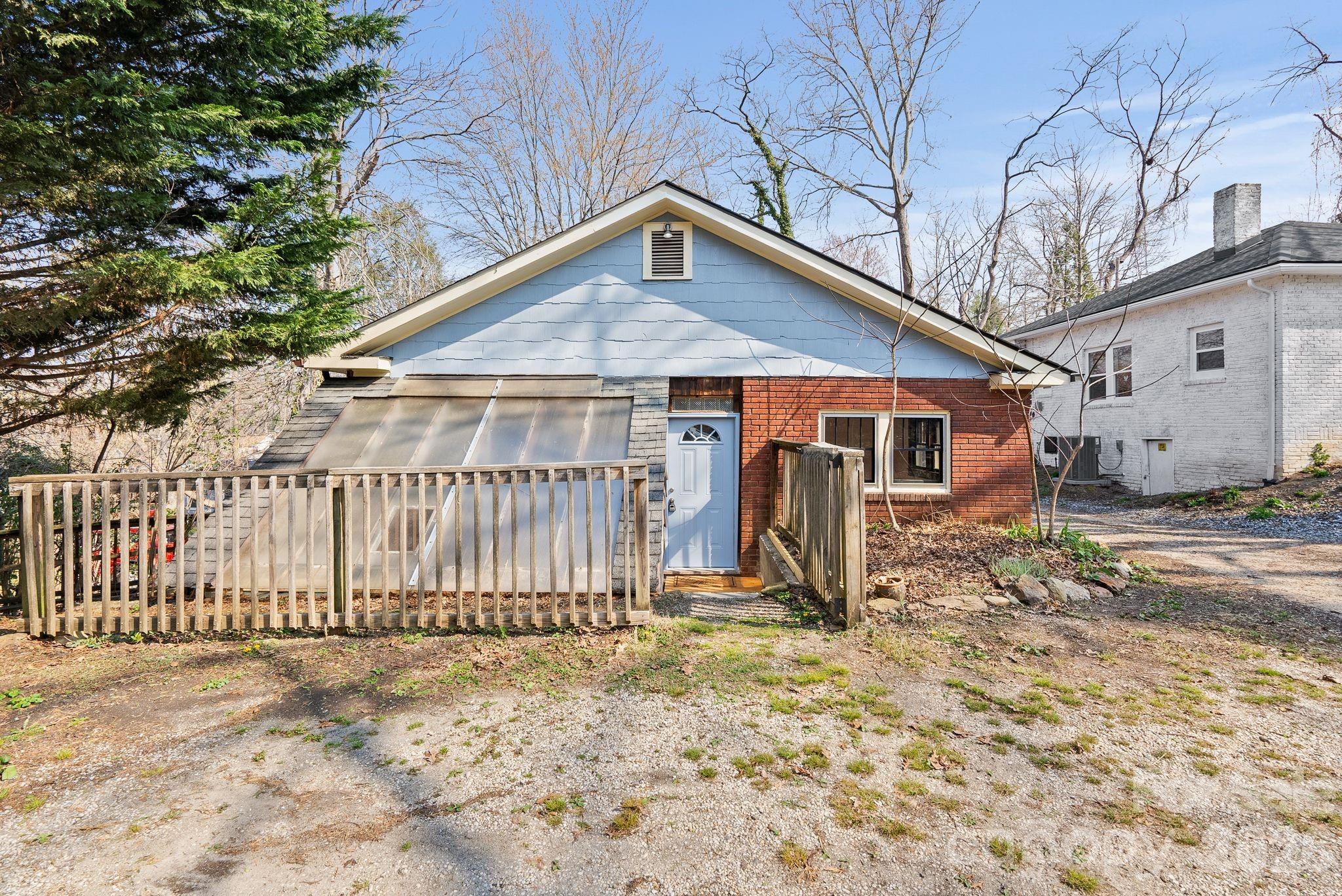 15 Conestee Place