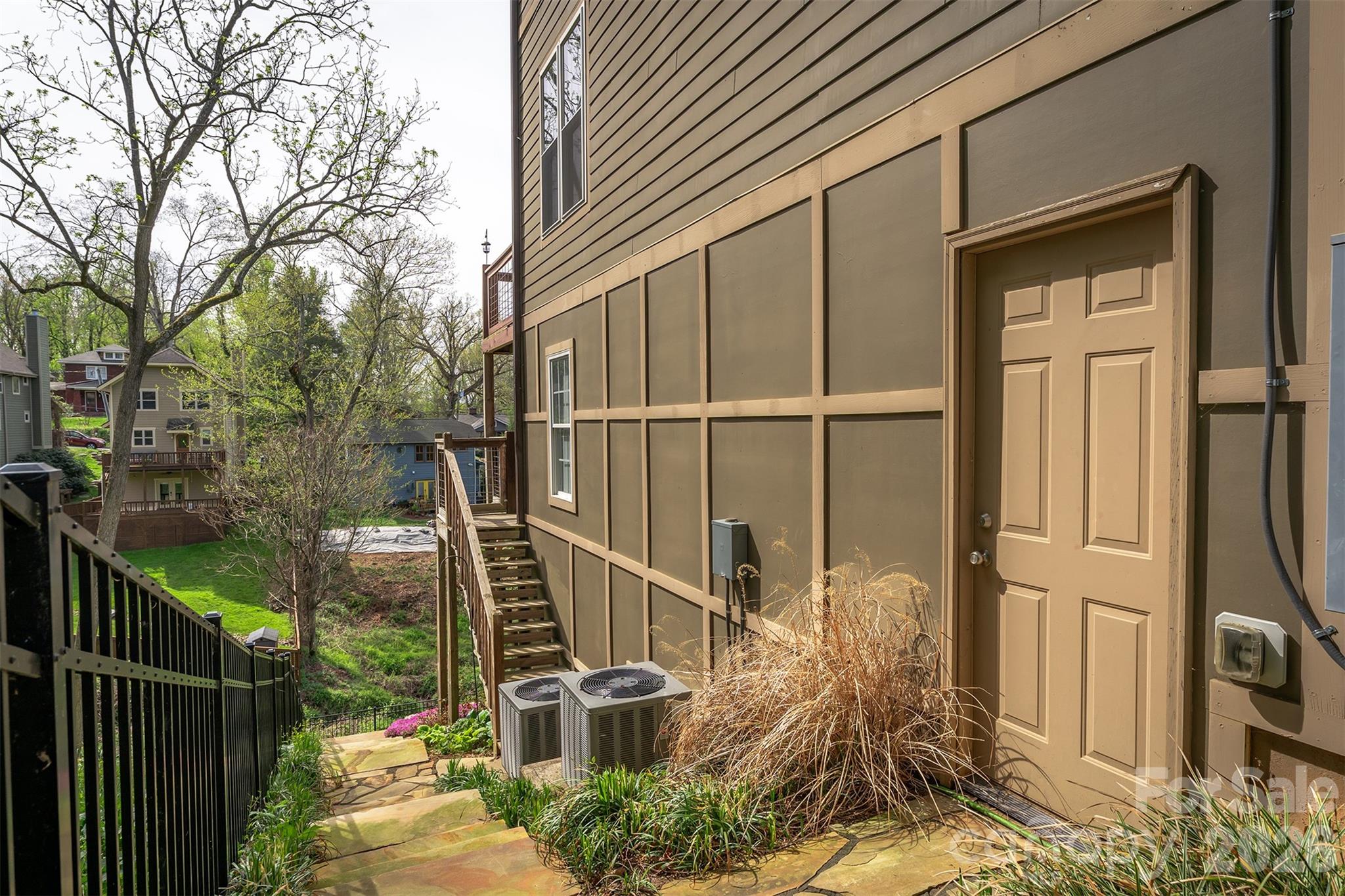 101 Courtland Avenue