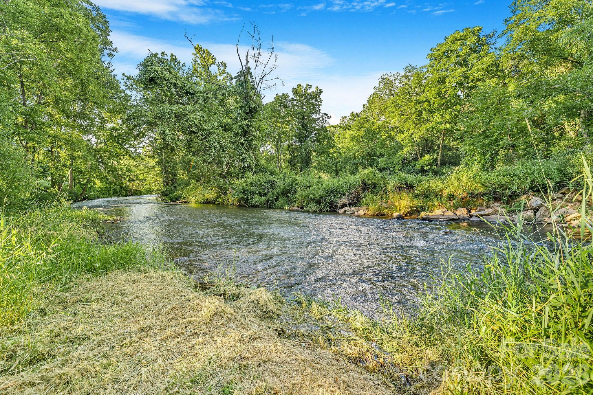 1182 Crabtree Road