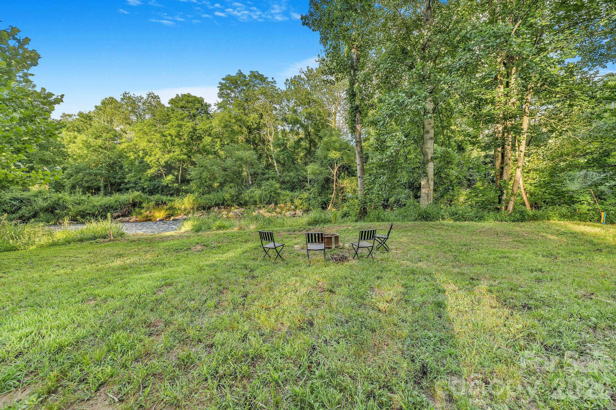 1182 Crabtree Road