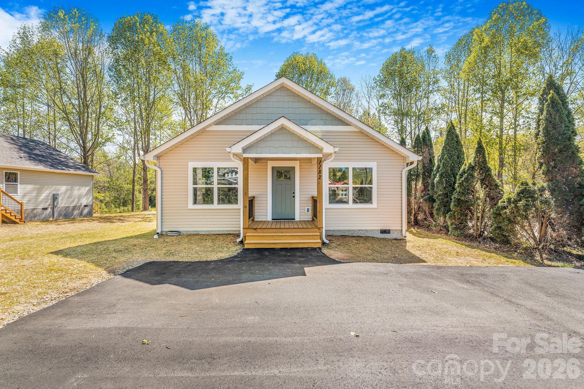 1182 Crabtree Road