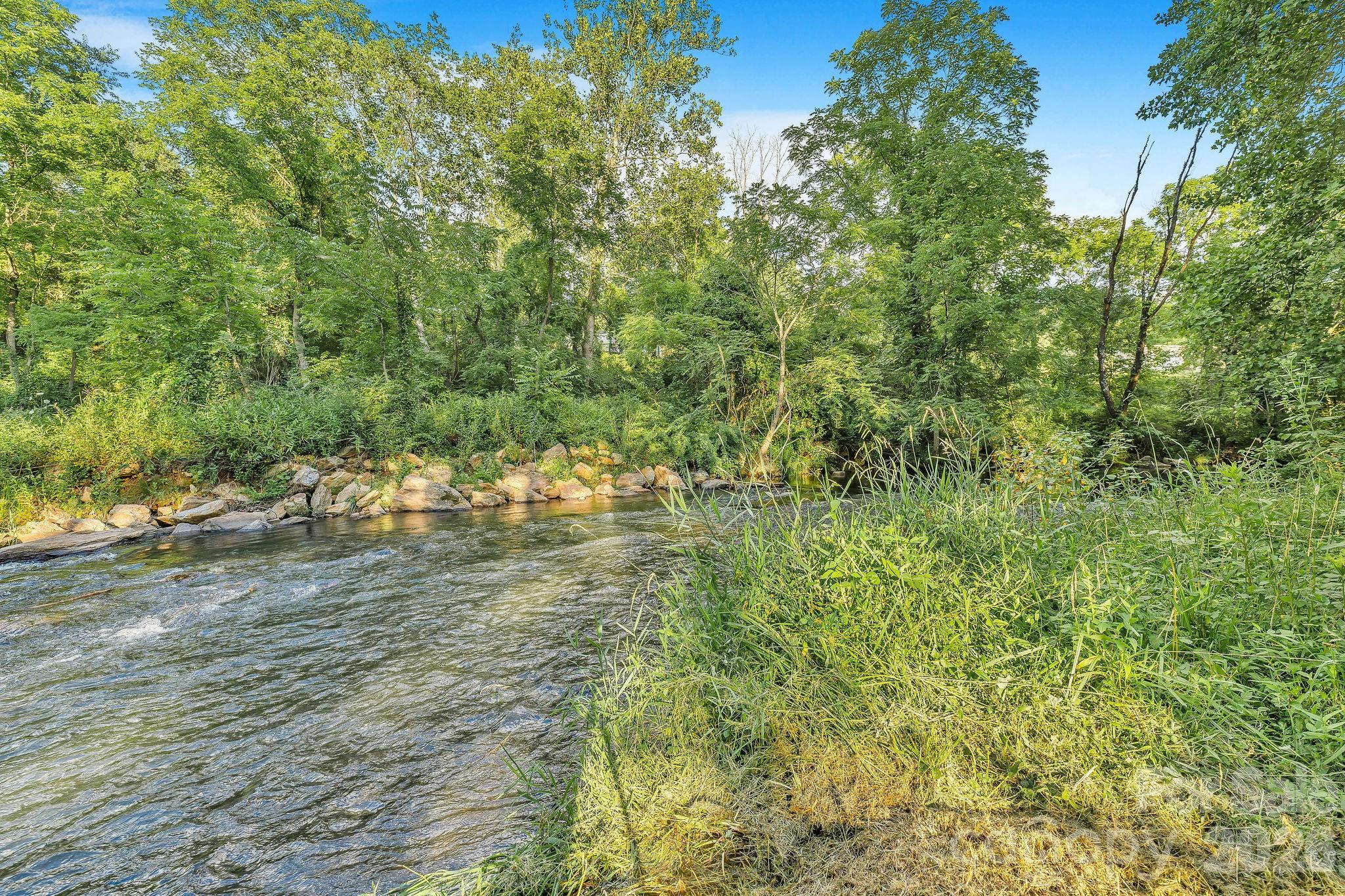 1182 Crabtree Road