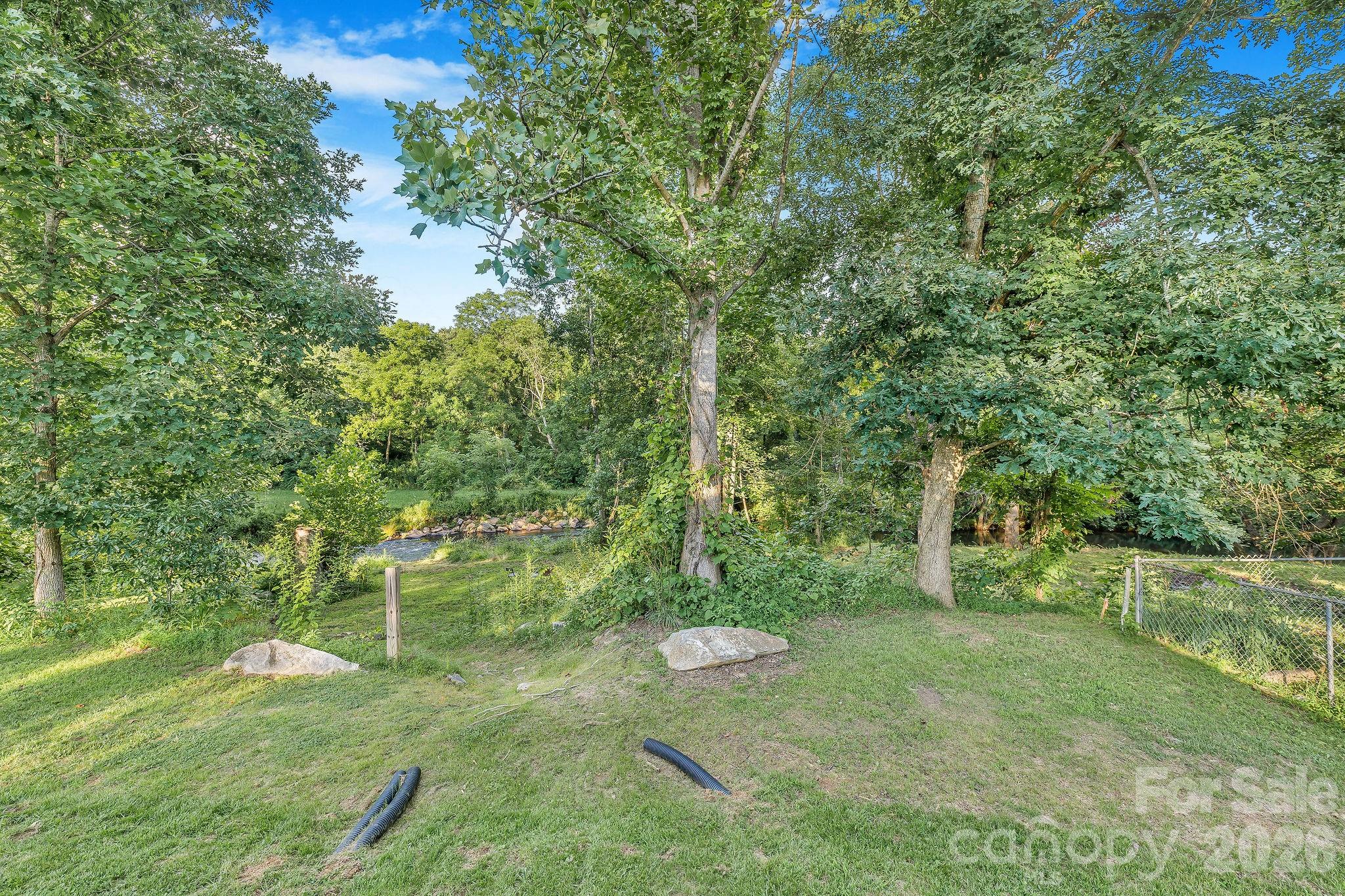 1182 Crabtree Road