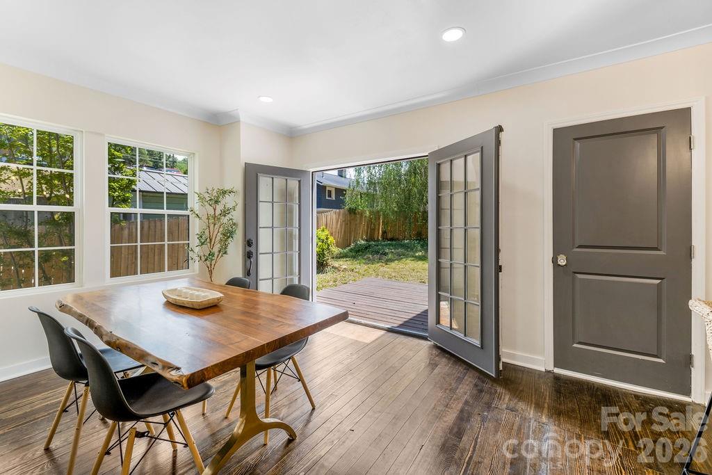 131 Woodrow Avenue