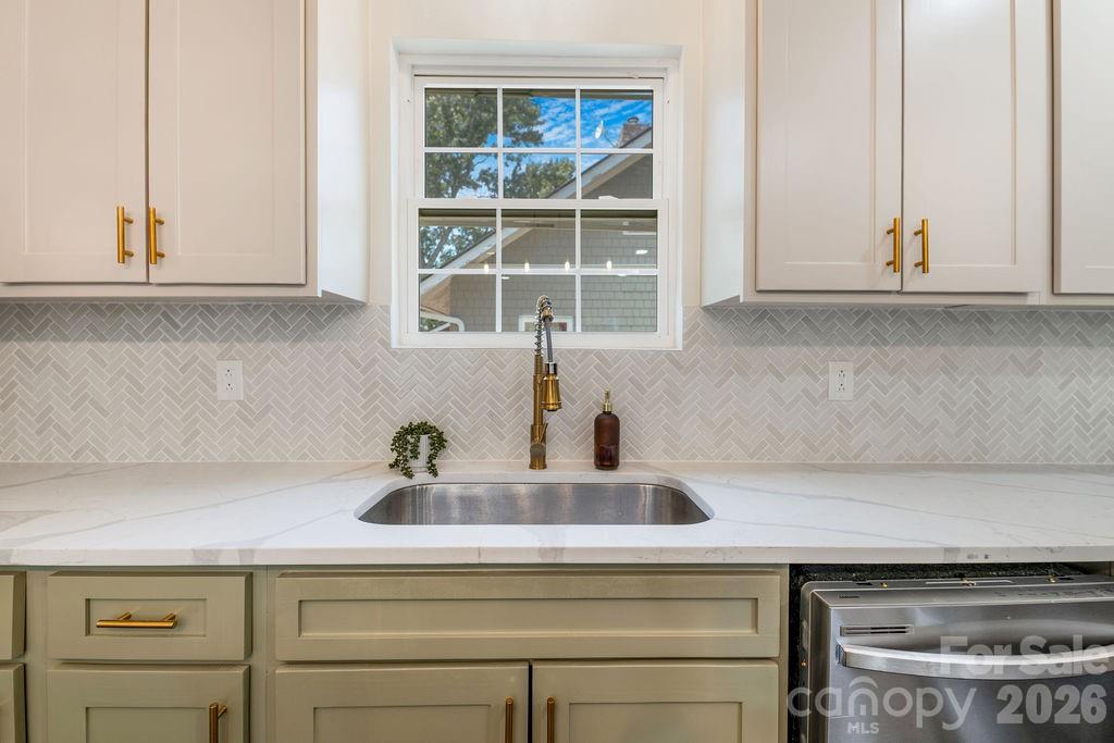 131 Woodrow Avenue