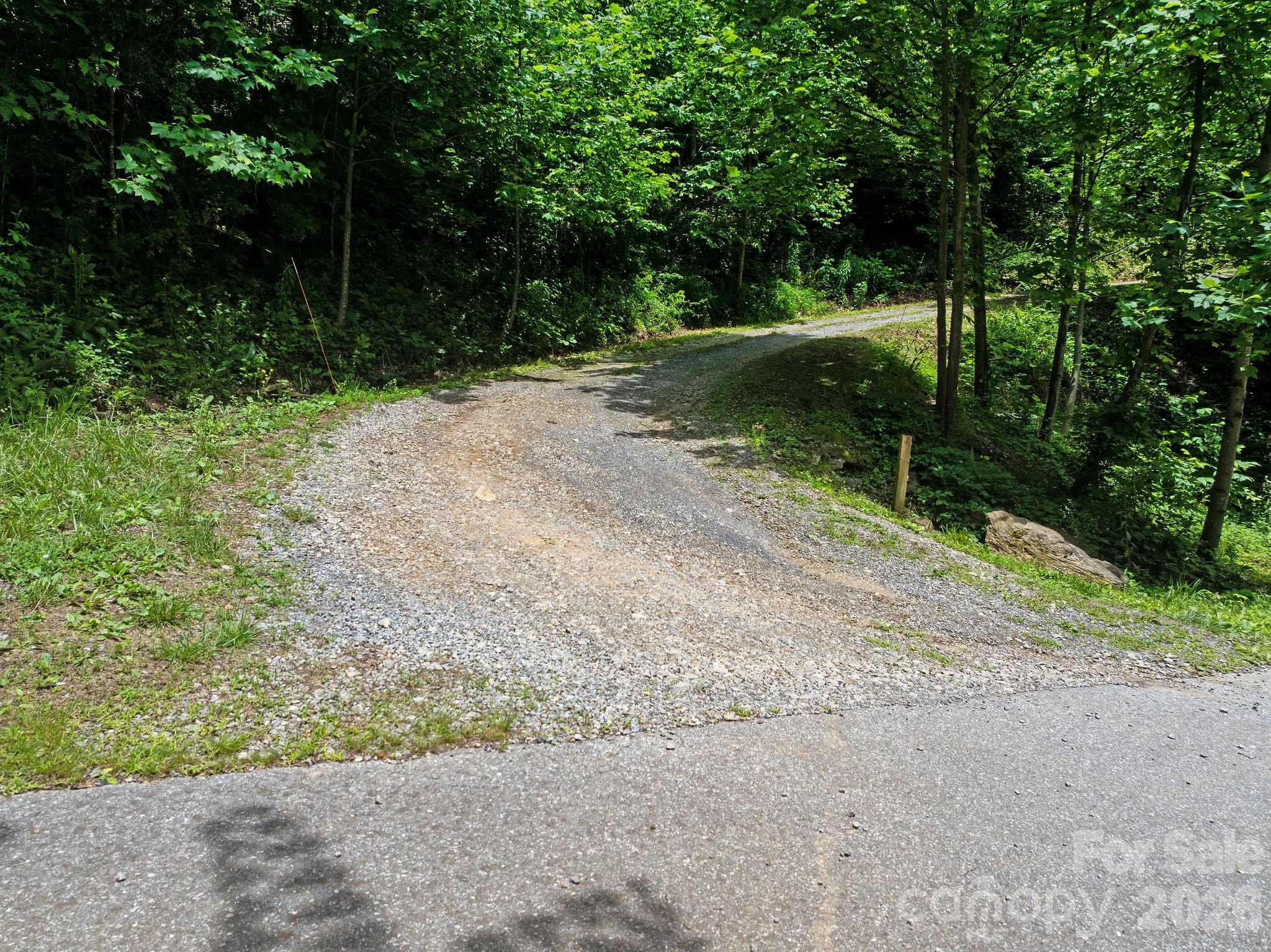 174 deep woods Trail