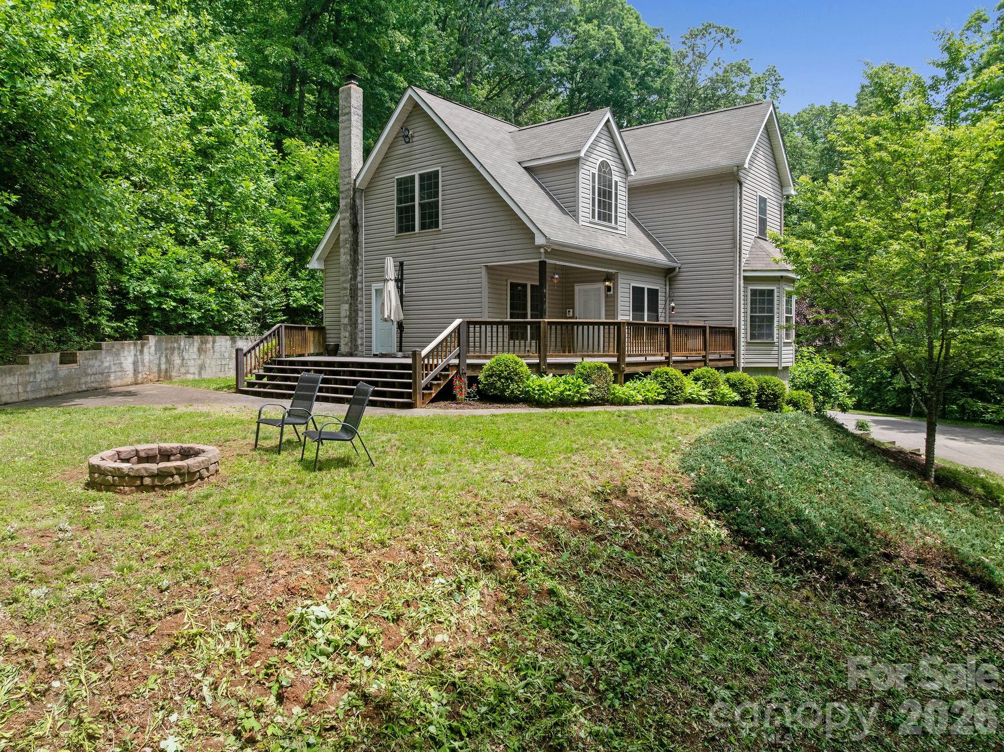 174 deep woods Trail