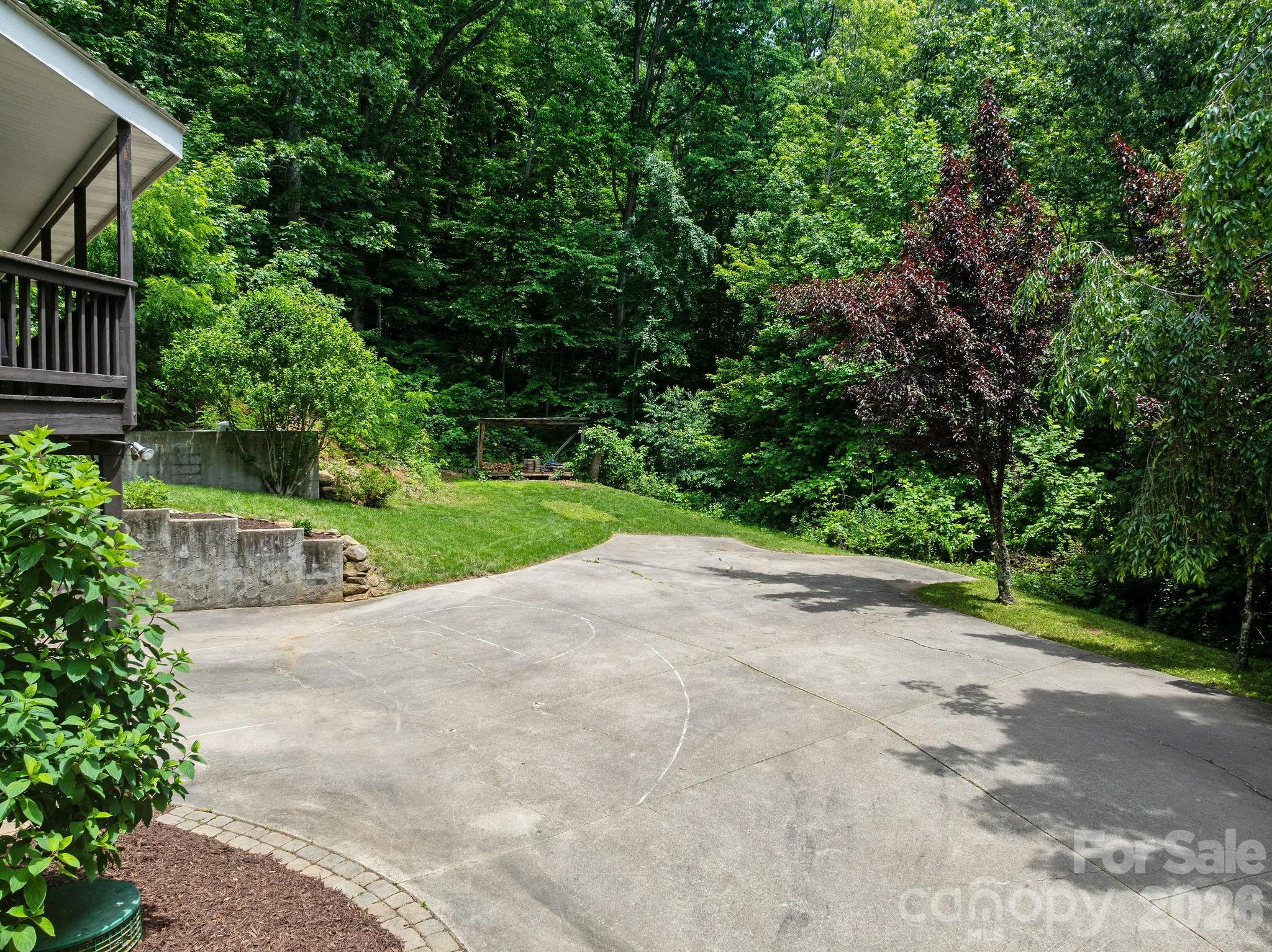 174 deep woods Trail
