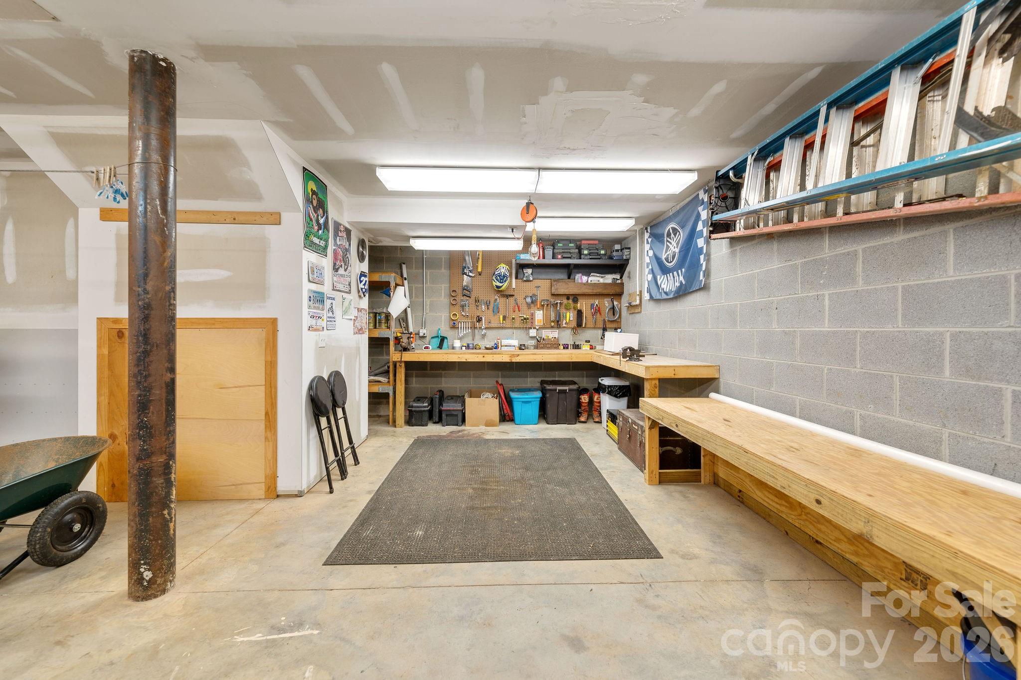 174 deep woods Trail