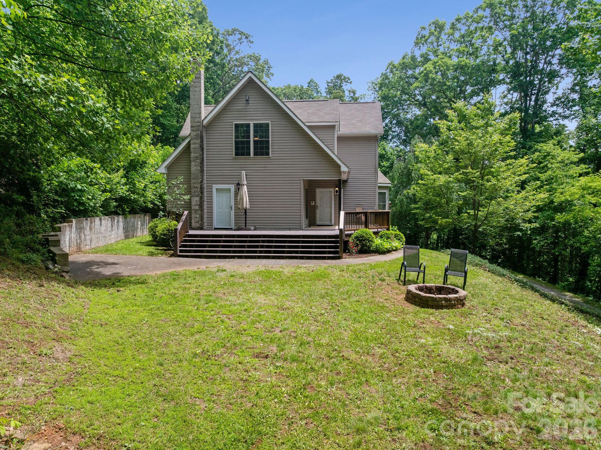 174 deep woods Trail