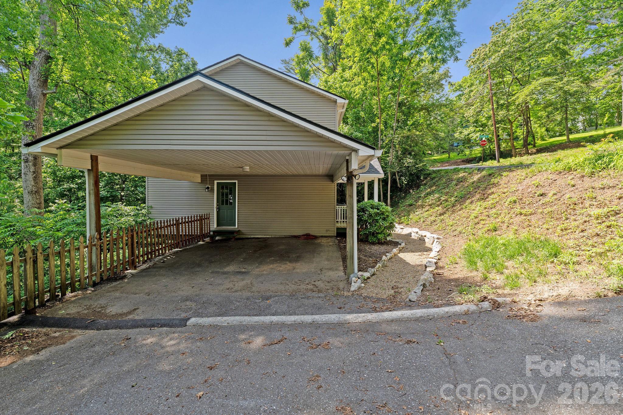 1 Pickwick Road