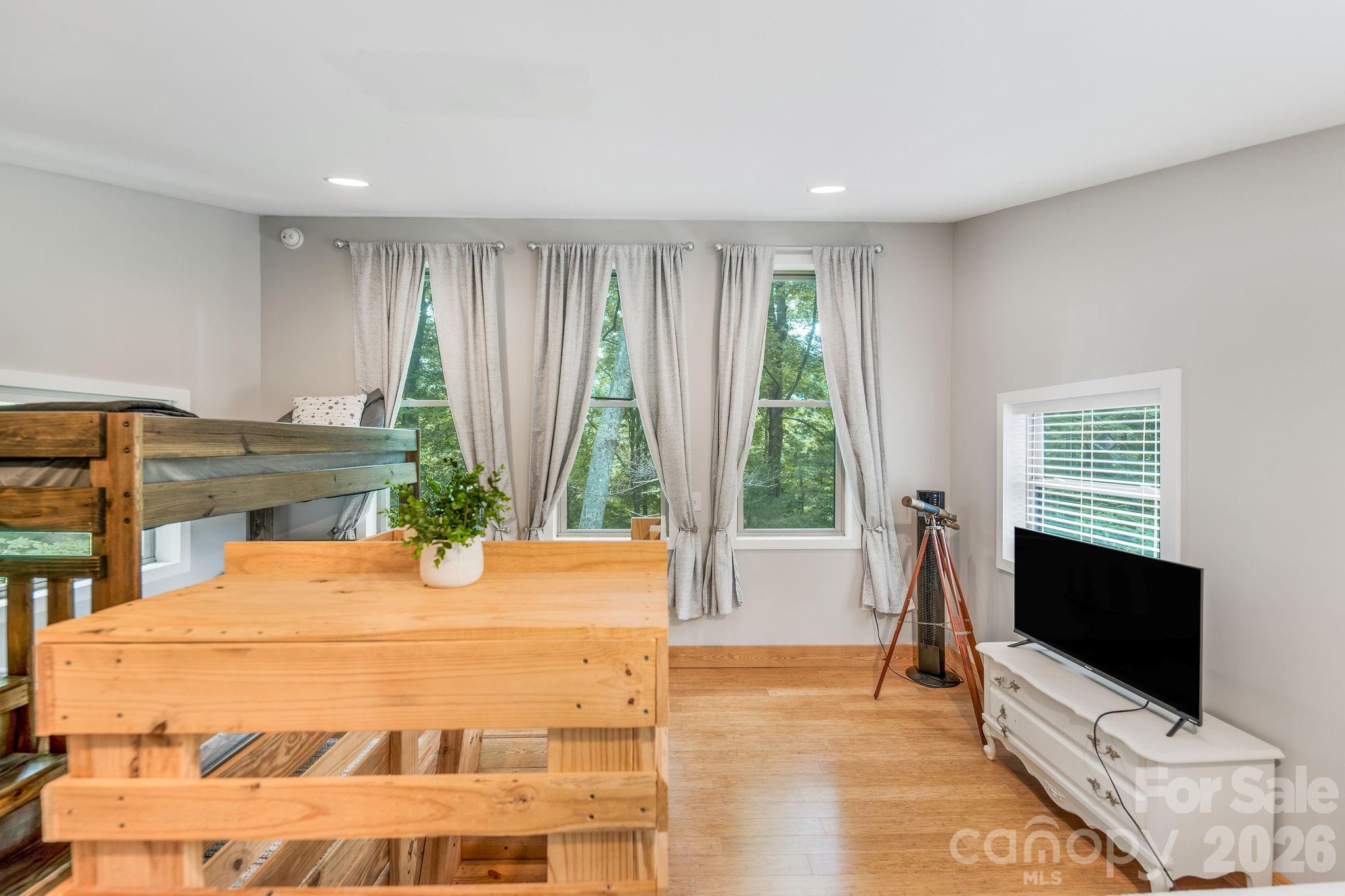 2504 Upper Paw Paw Road