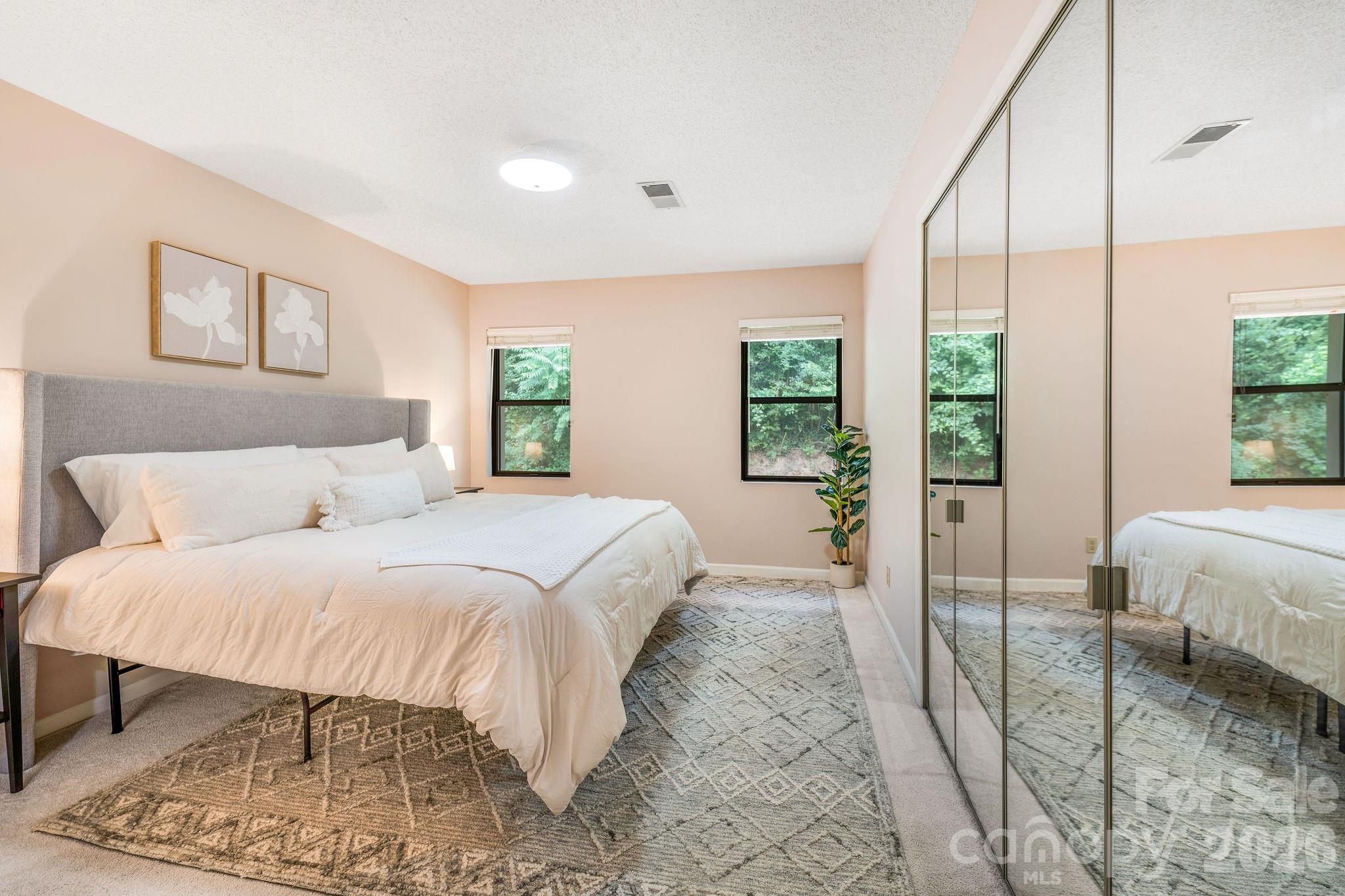 2604 Vineyard Boulevard
