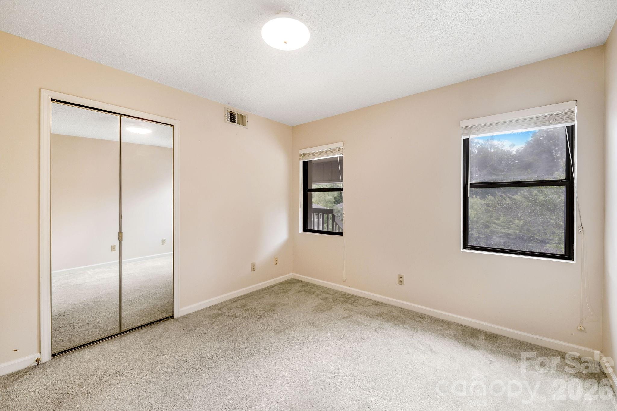 2604 Vineyard Boulevard