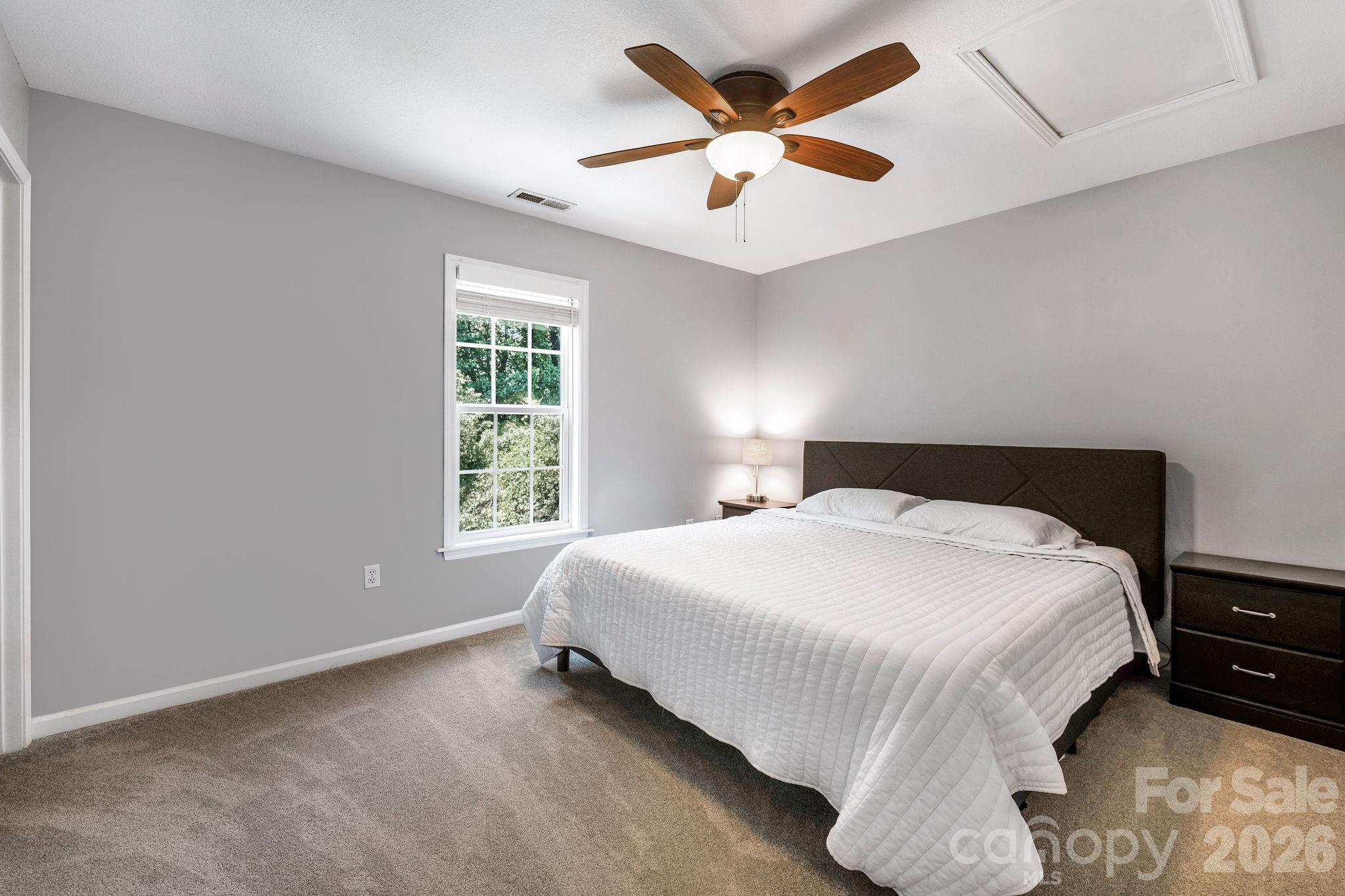 19 Oakcrest Place