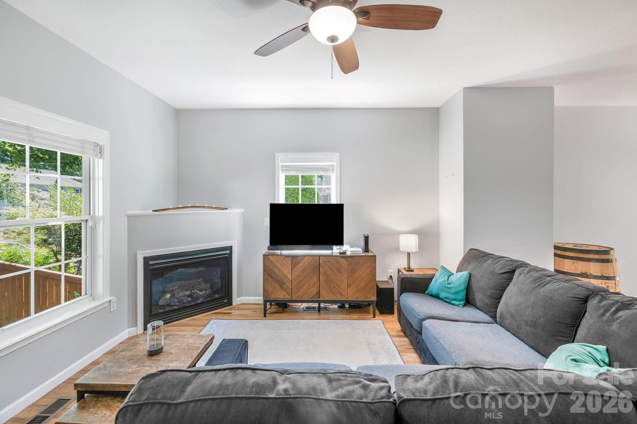19 Oakcrest Place
