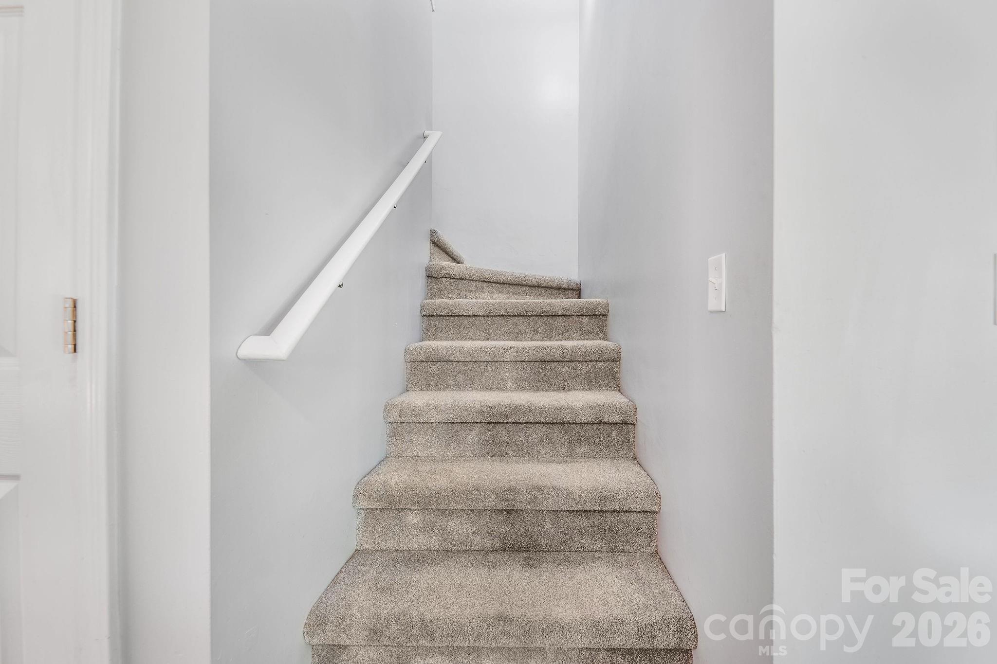 19 Oakcrest Place