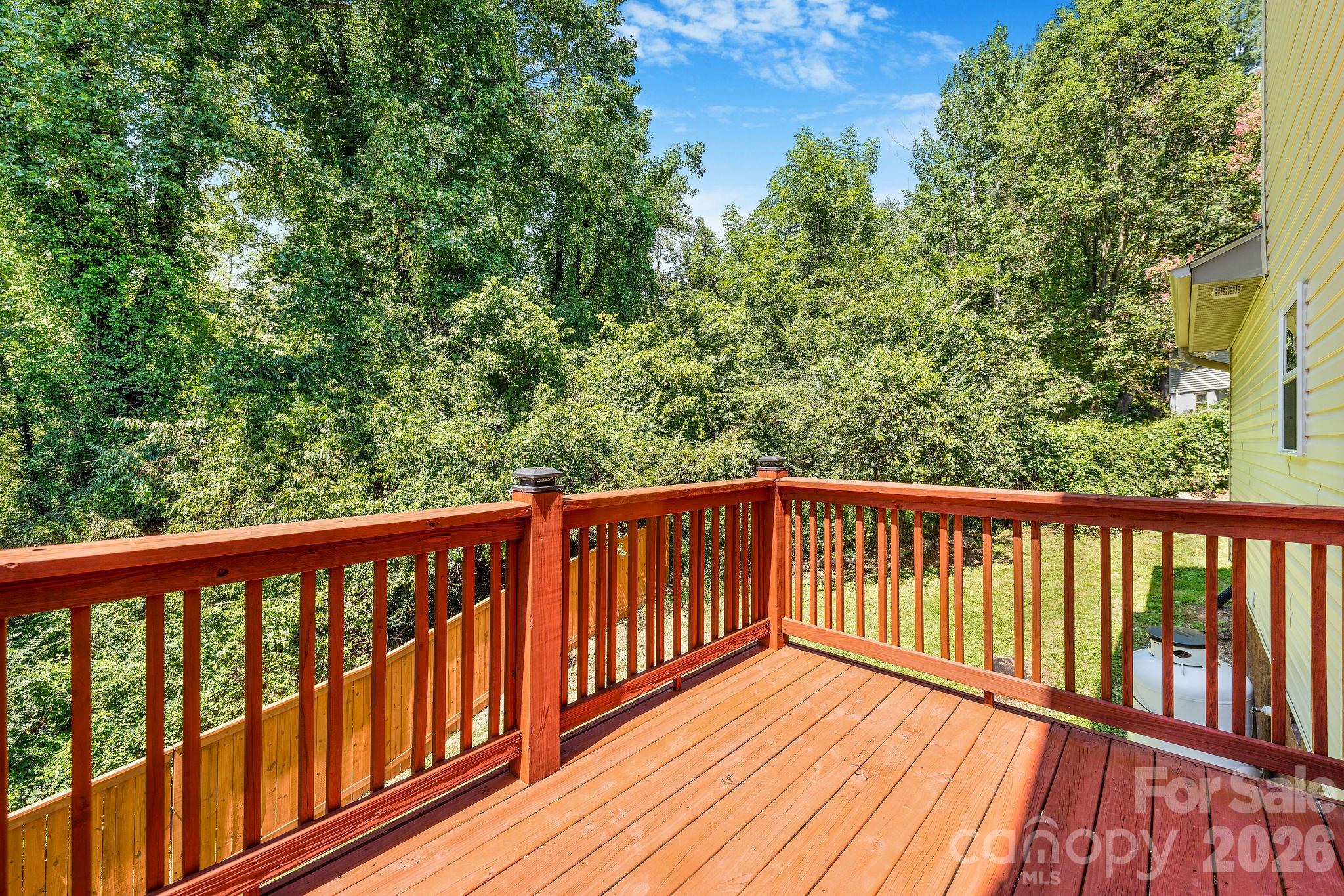 19 Oakcrest Place