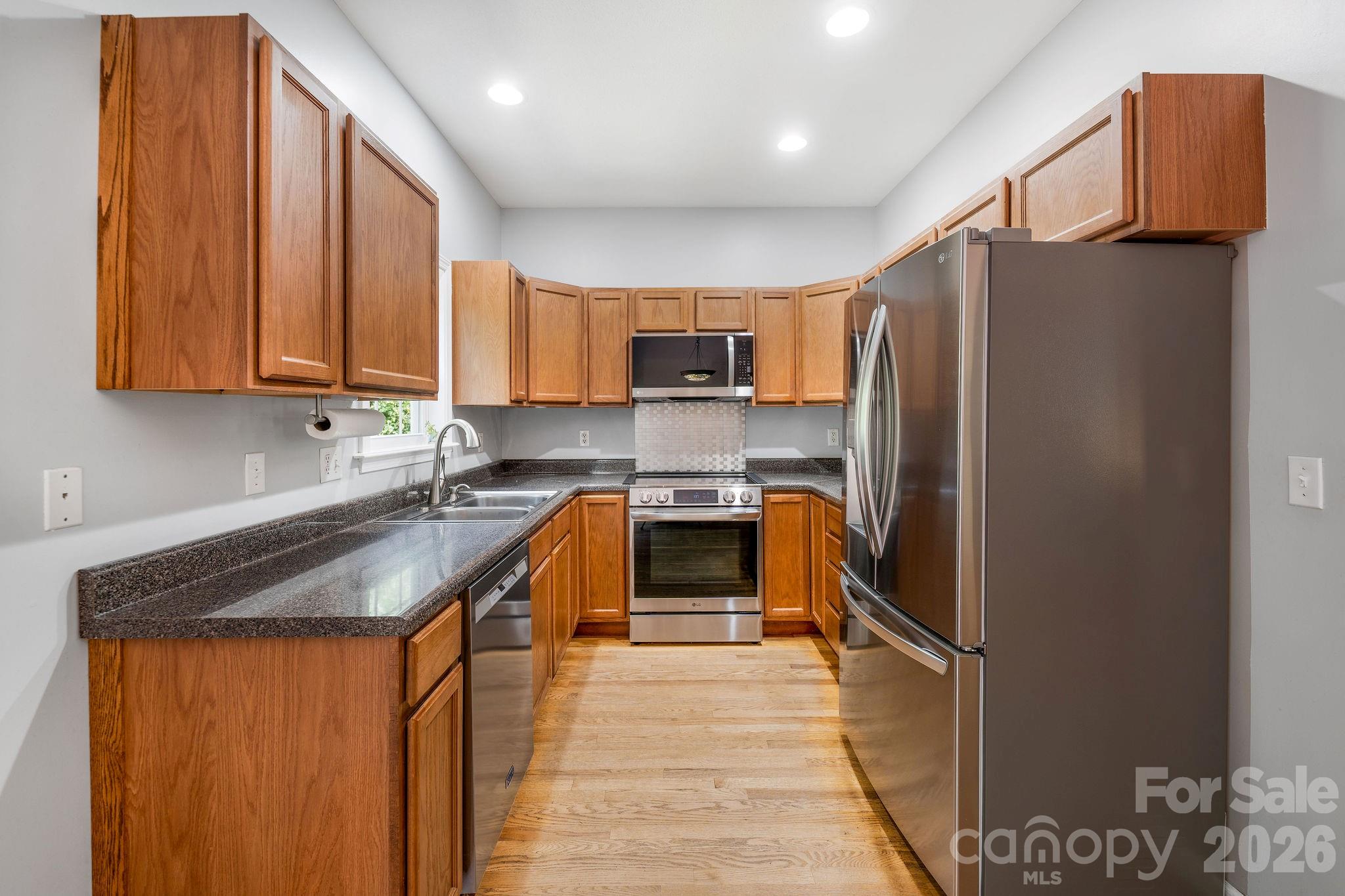 19 Oakcrest Place